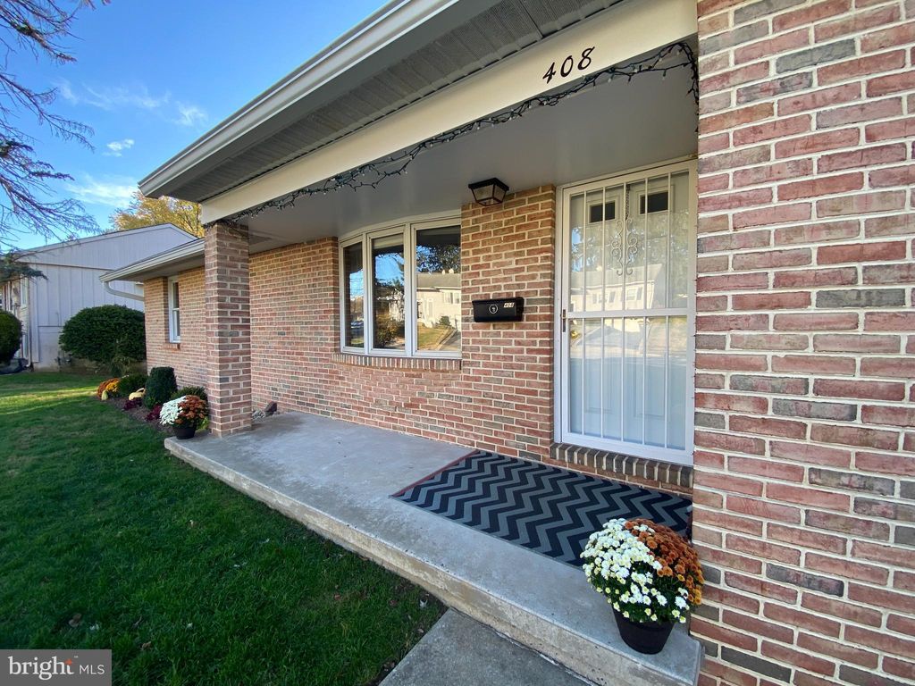 Photo of 408 Chesterfield Drive, DOWNINGTOWN, PA 19335 (MLS # PACT2121252)