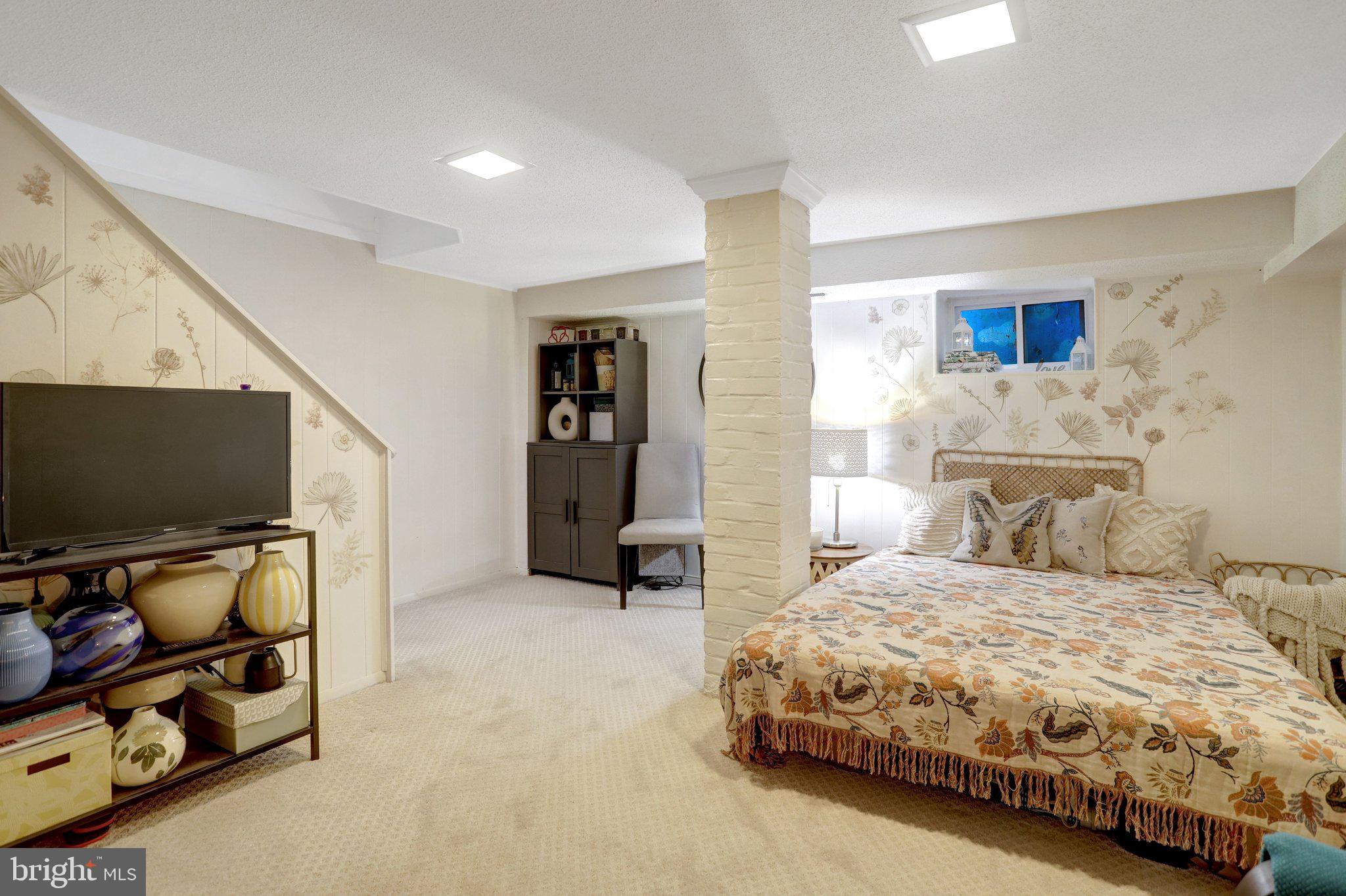 FAIRLINGTON VILLAGES - Residential