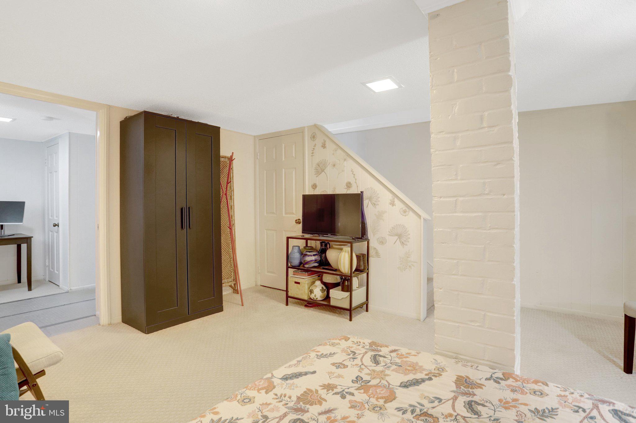 FAIRLINGTON VILLAGES - Residential