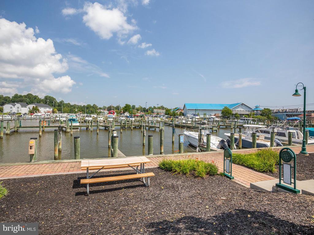 NORTH CHESAPEAKE BEACH - Residential