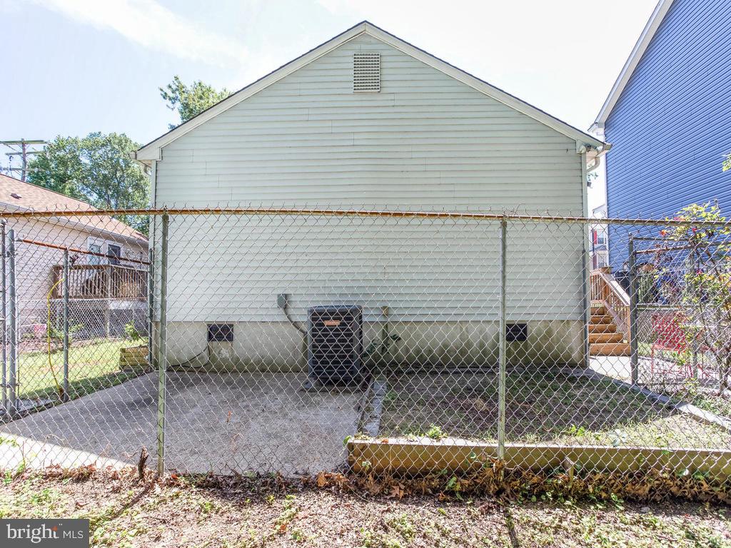 NORTH CHESAPEAKE BEACH - Residential