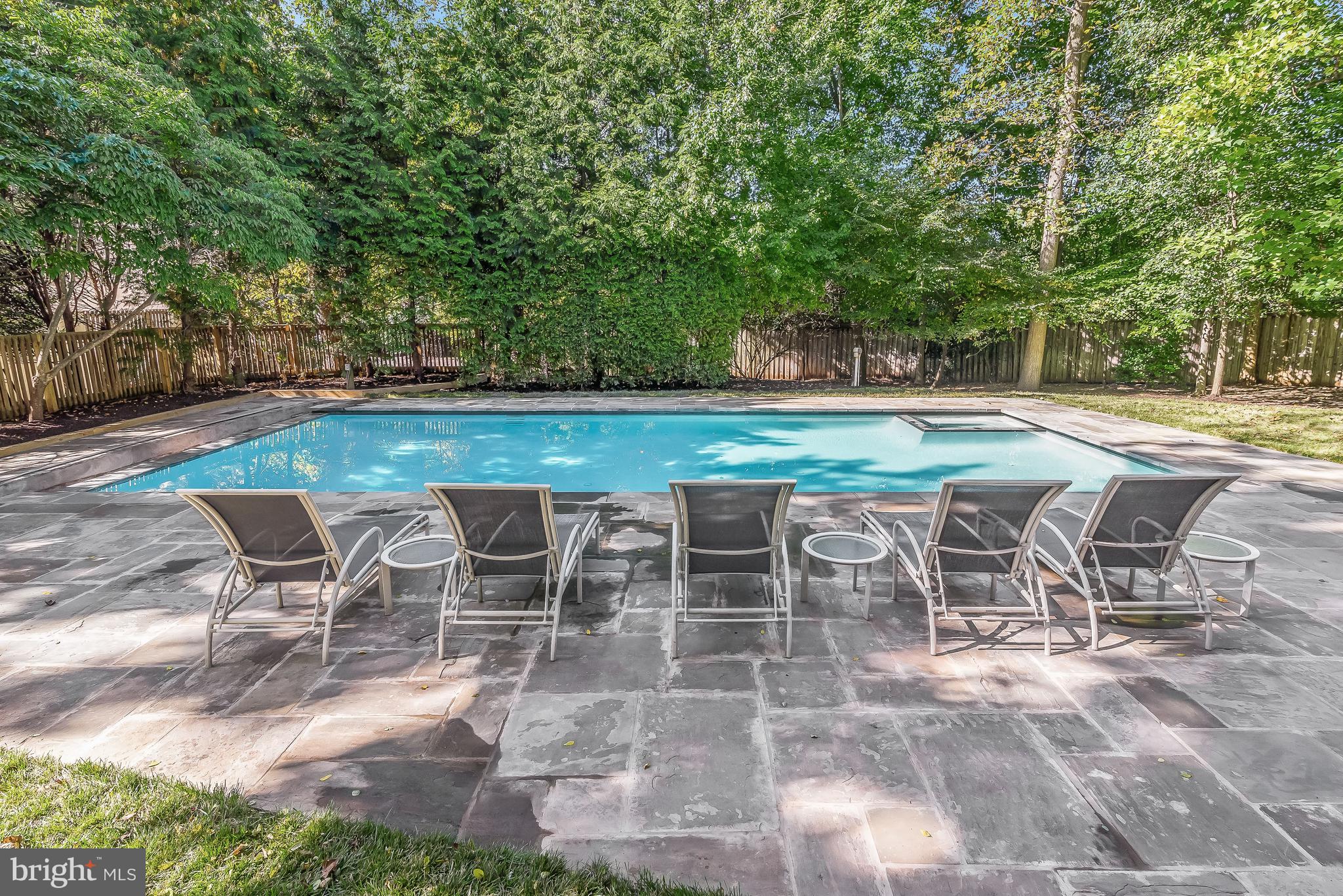 OLD GEORGETOWN ESTATES - Residential