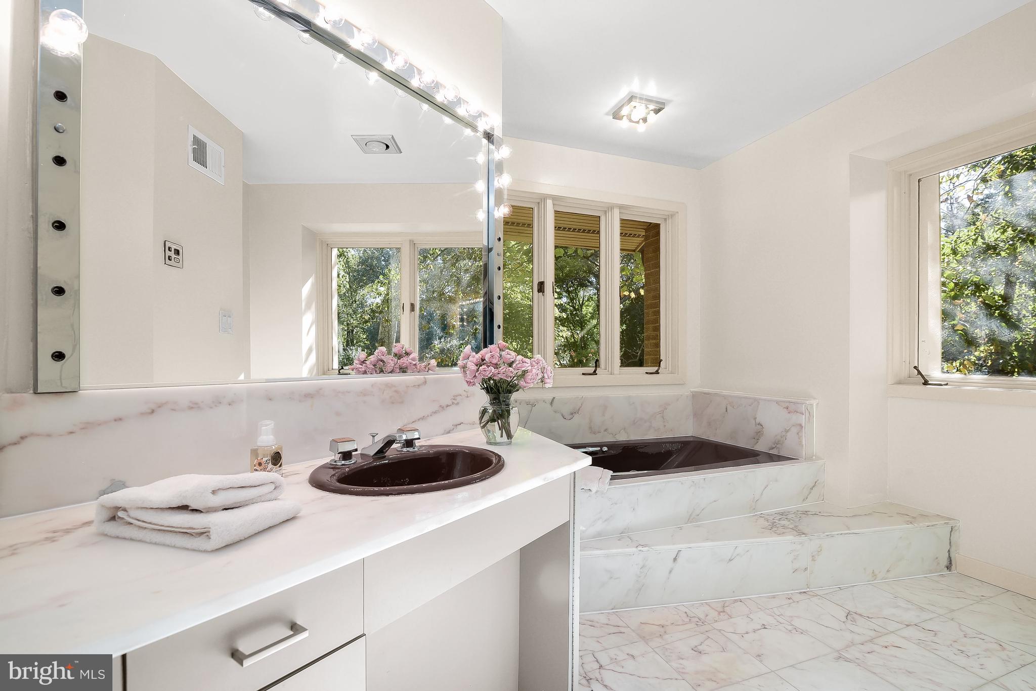 OLD GEORGETOWN ESTATES - Residential