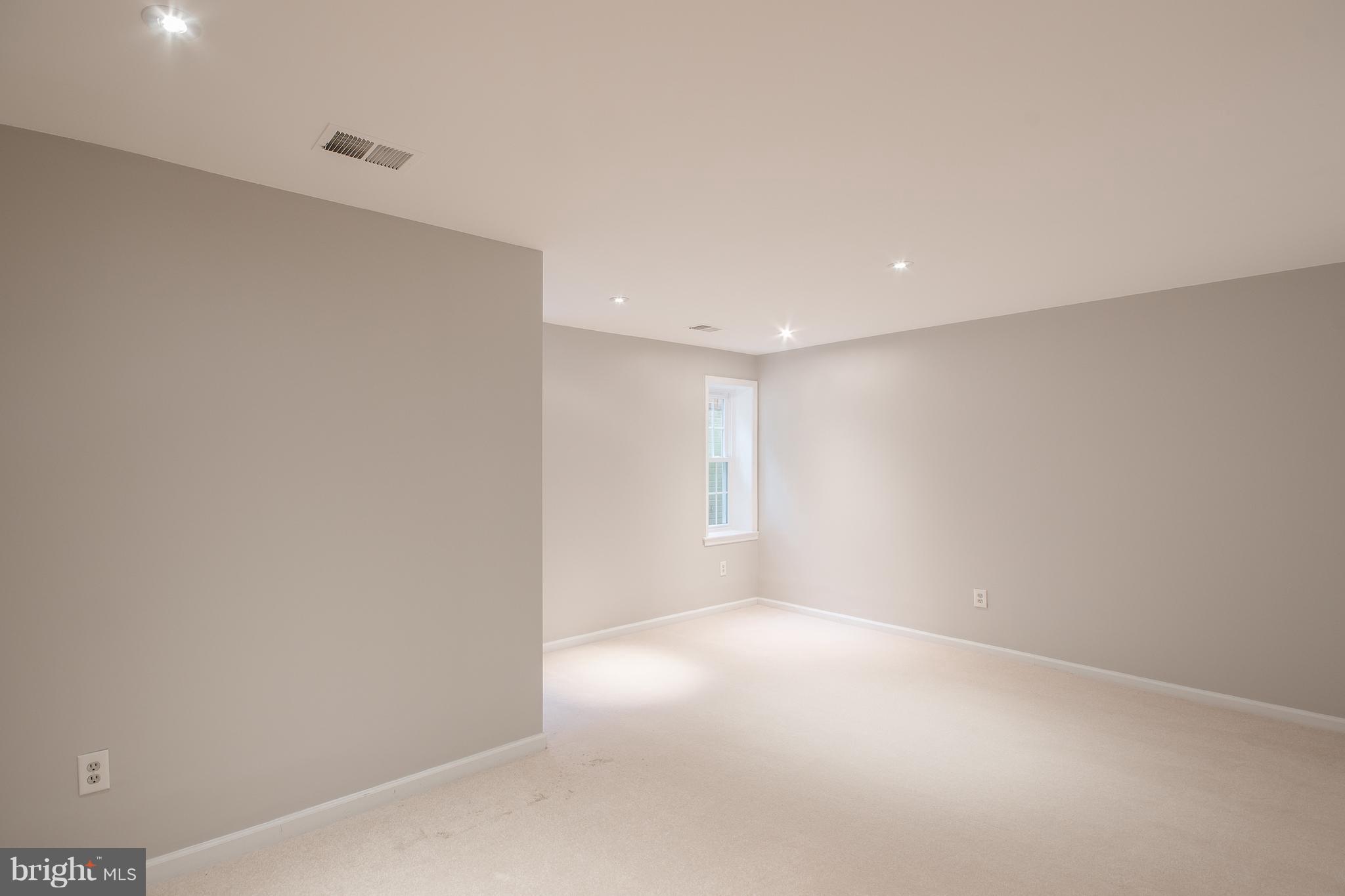 BELLE HAVEN ON THE GREEN - Residential