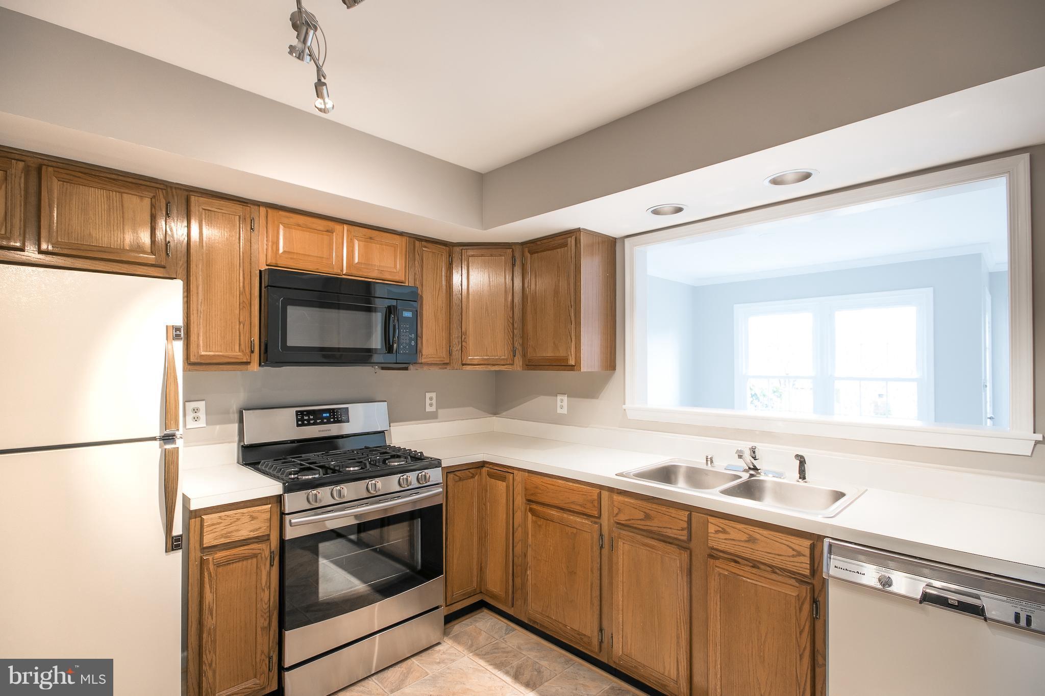 BELLE HAVEN ON THE GREEN - Residential