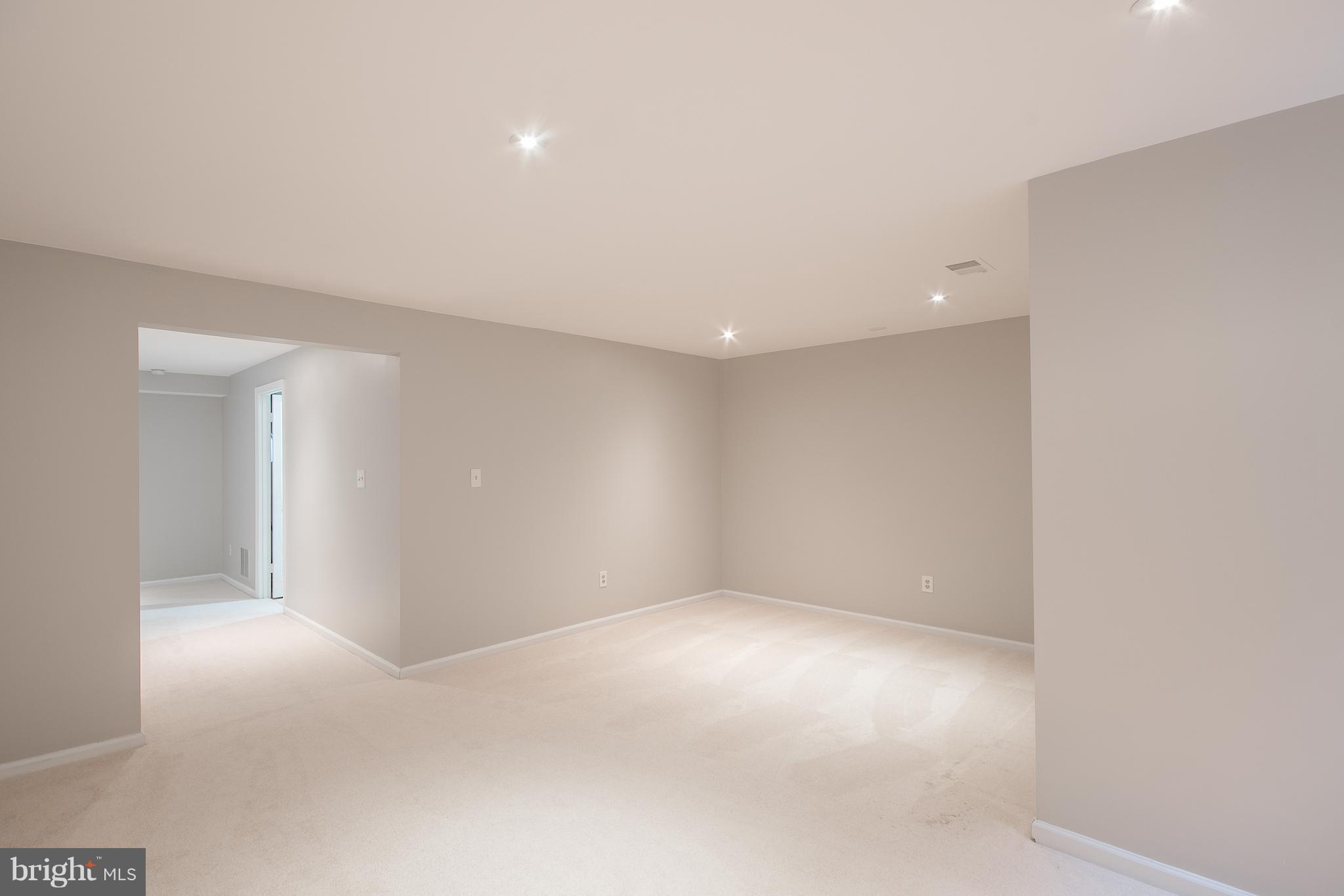 BELLE HAVEN ON THE GREEN - Residential