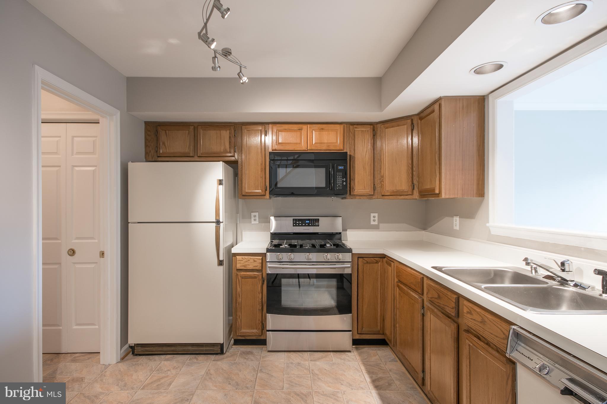 BELLE HAVEN ON THE GREEN - Residential