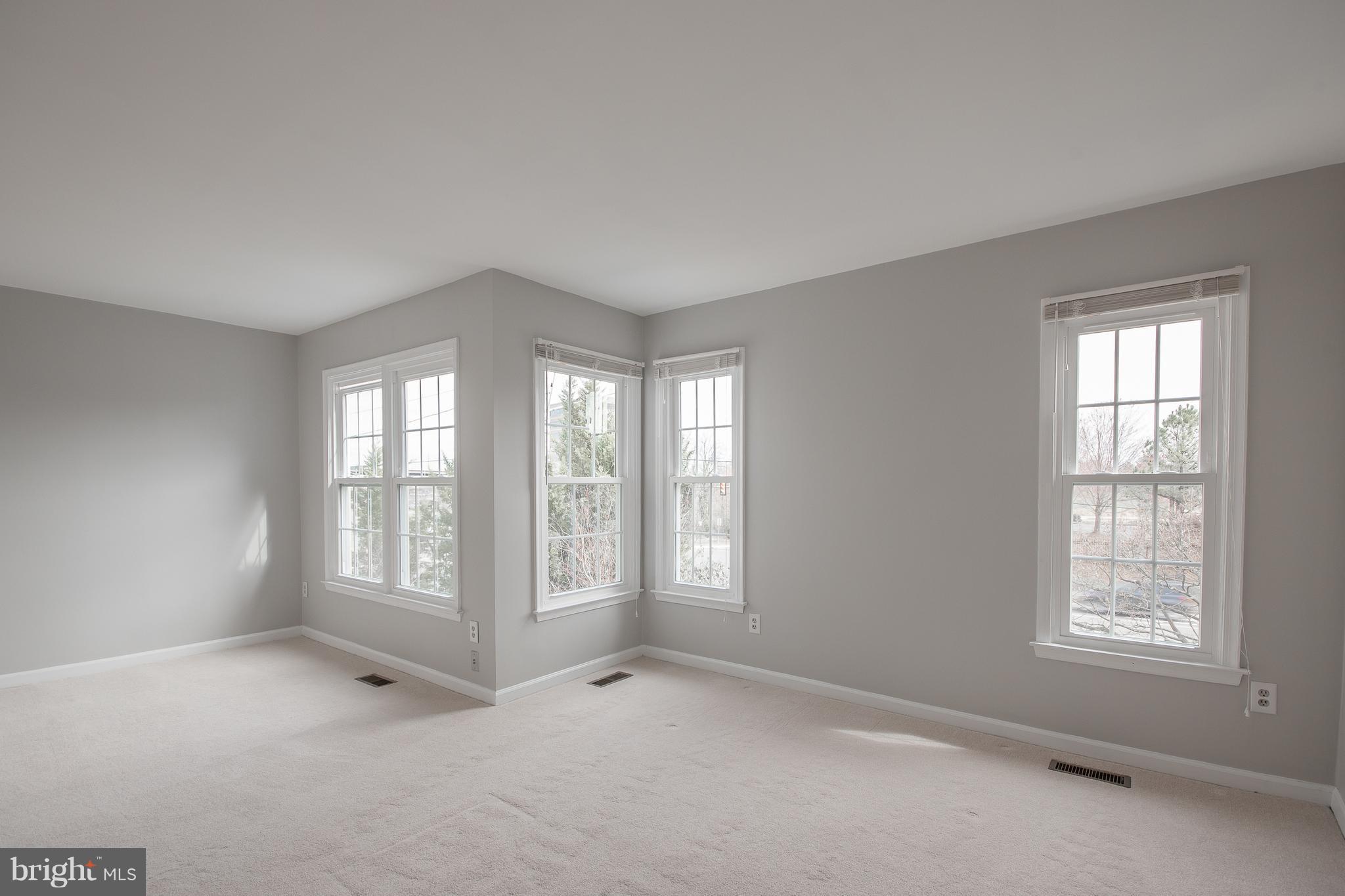 BELLE HAVEN ON THE GREEN - Residential