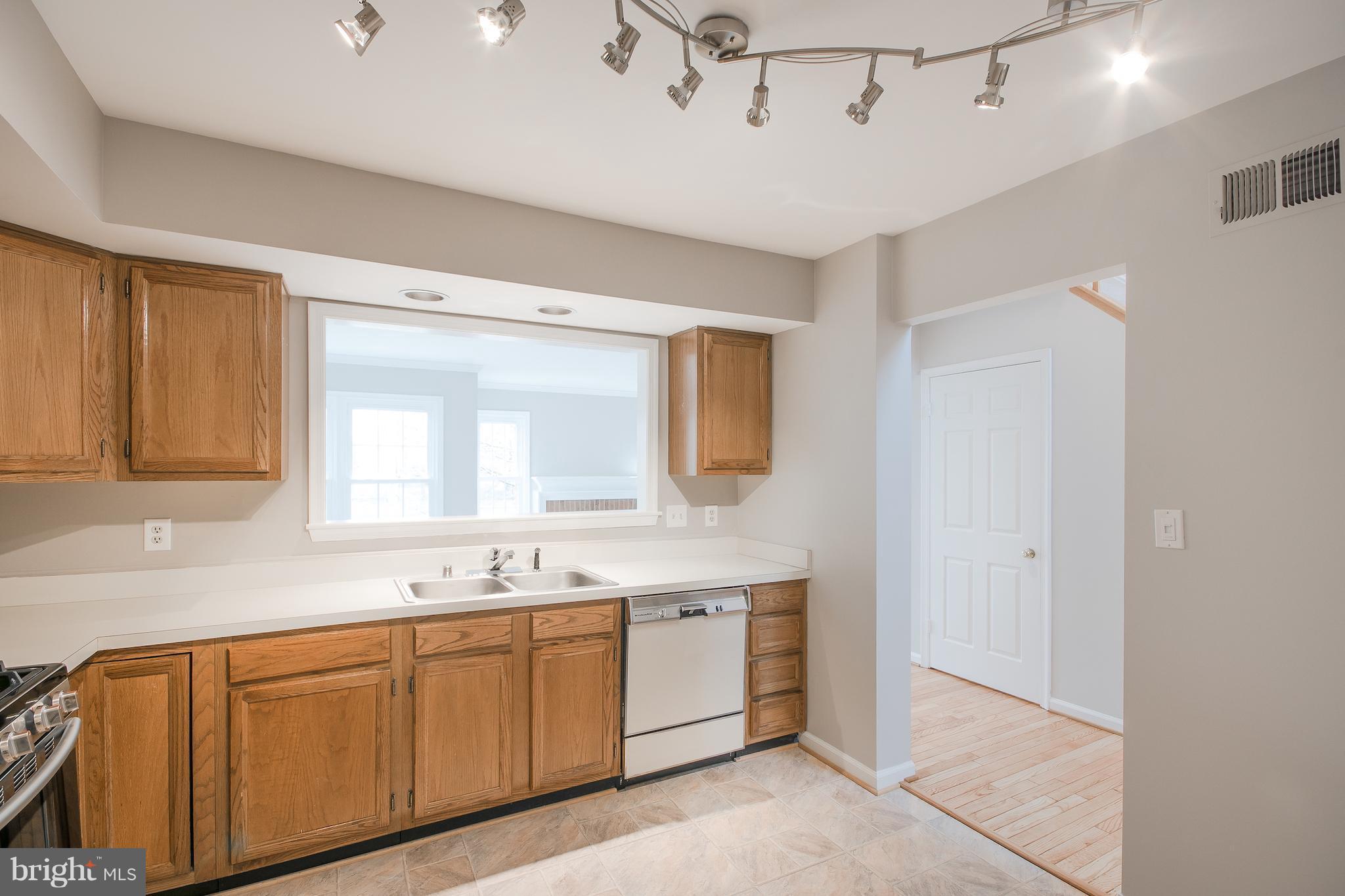 BELLE HAVEN ON THE GREEN - Residential