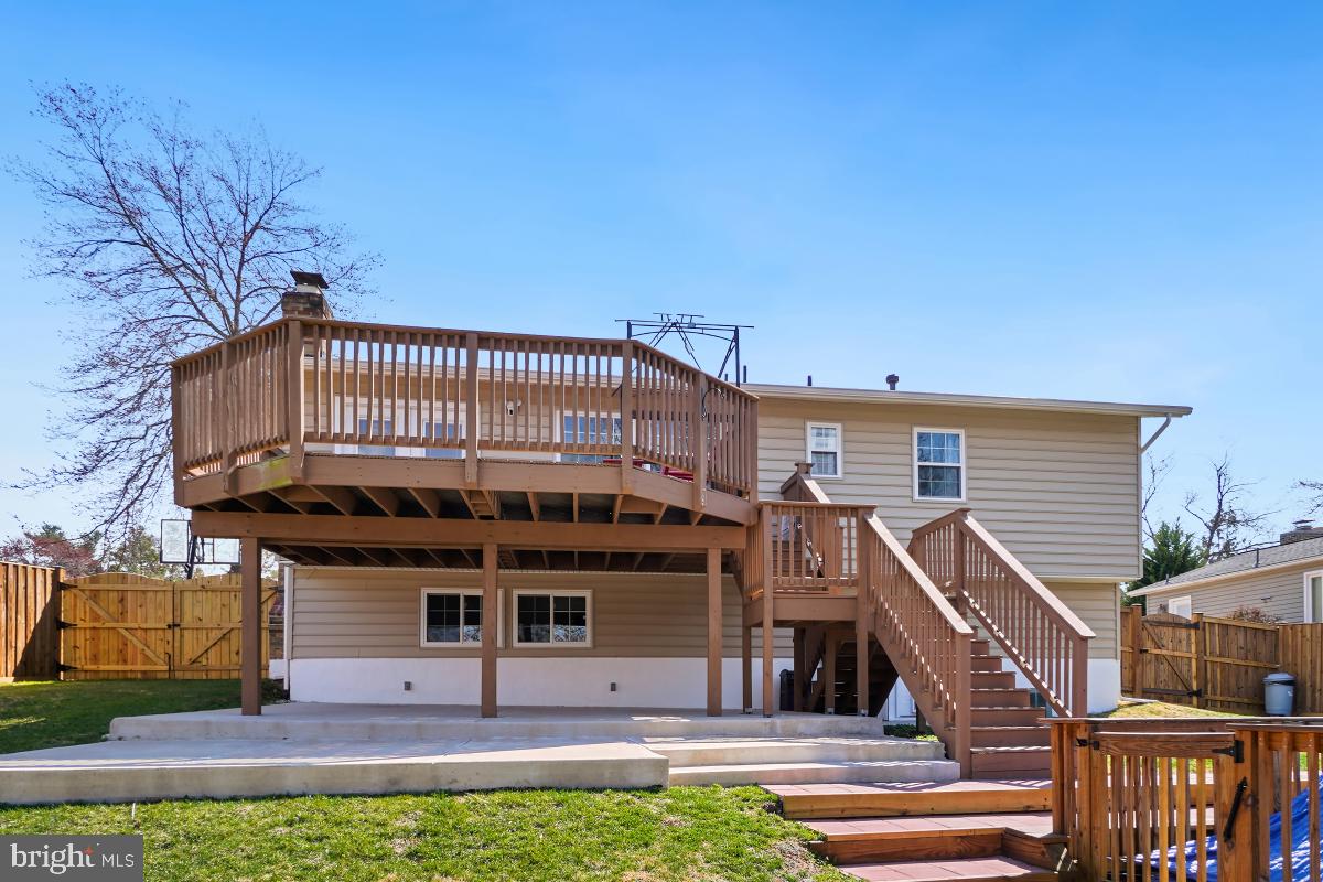 LAKE RIDGE - Residential