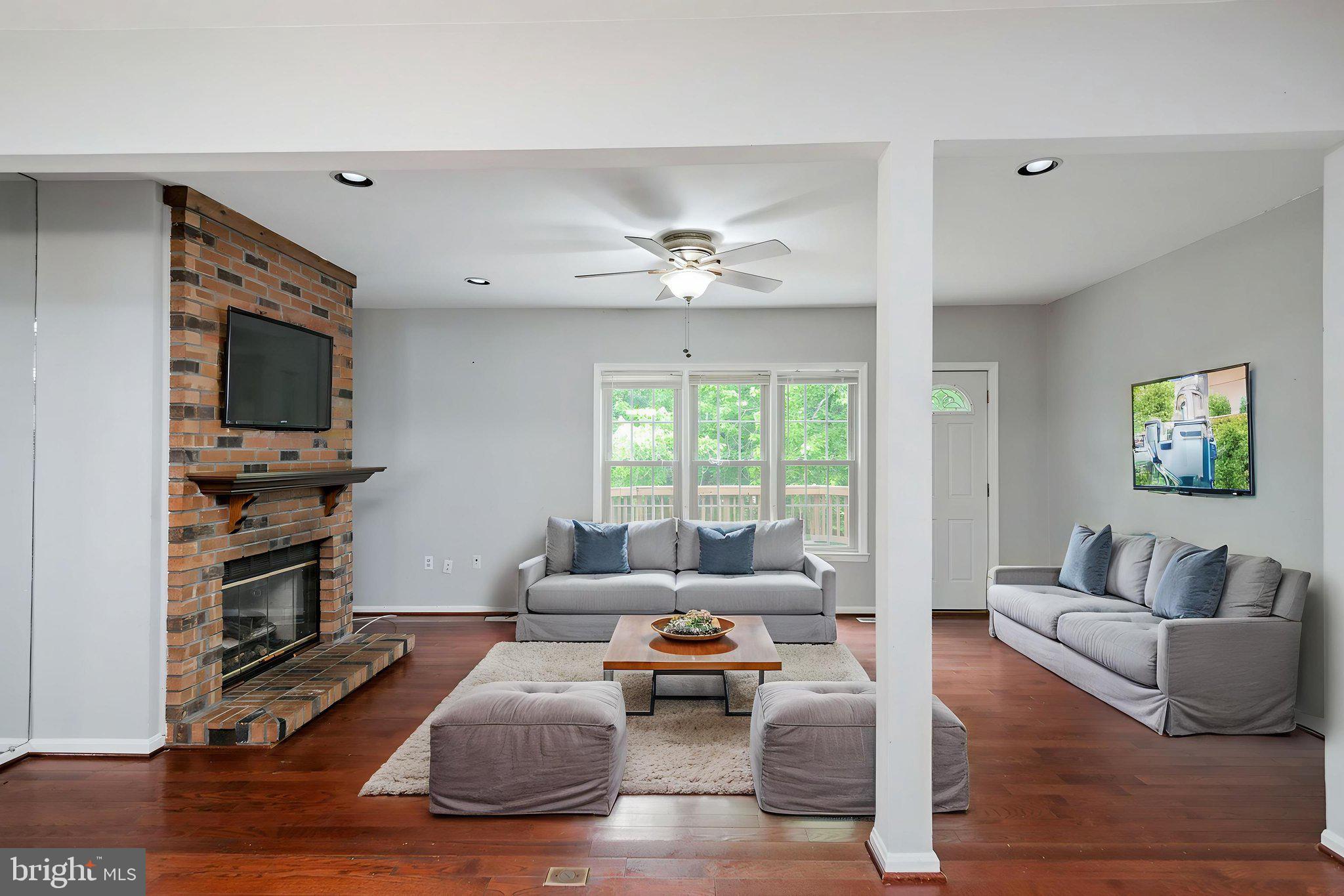 4749 GAINSBOROUGH DRIVE