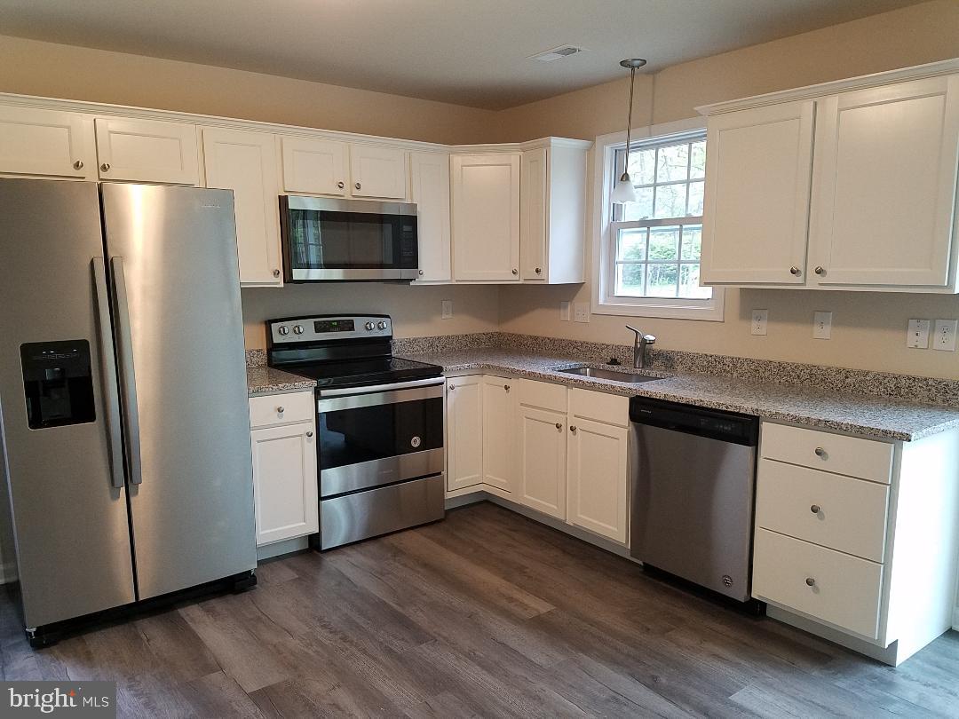 RIVER VIEW PARK - Residential