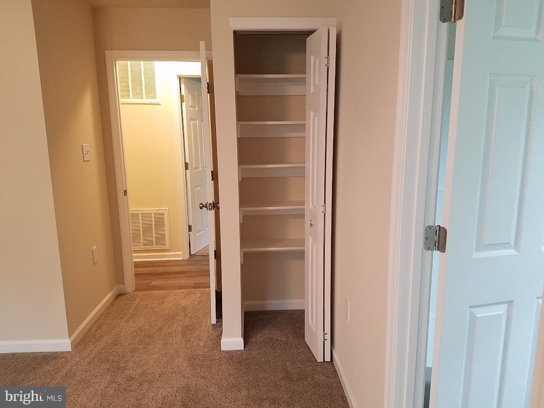 RIVER VIEW PARK - Residential