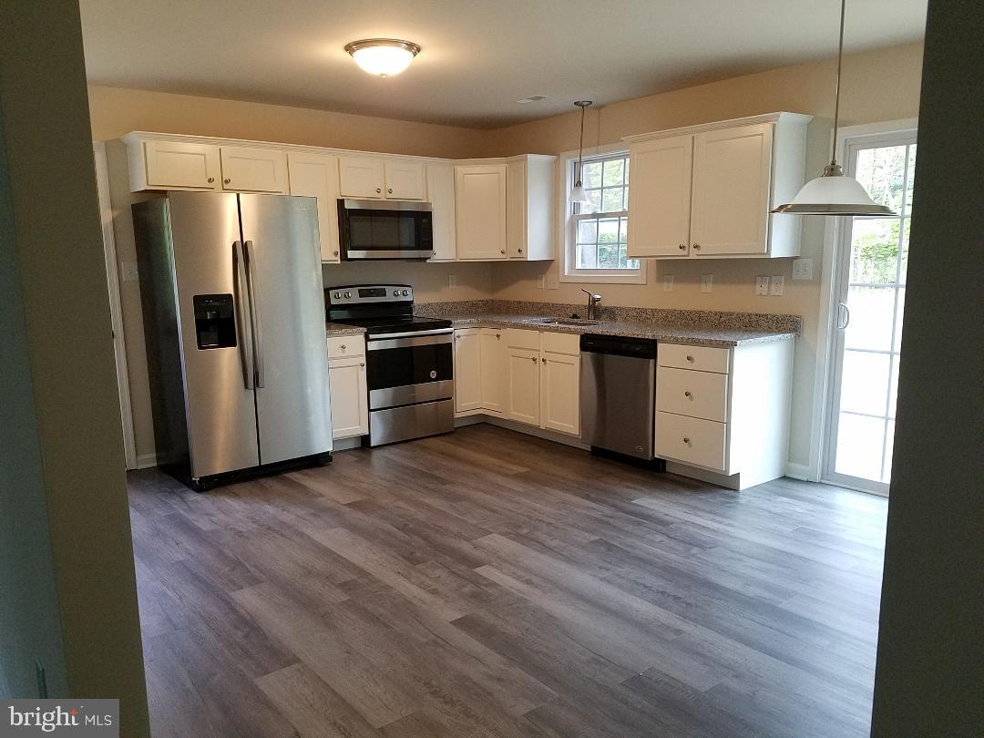 RIVER VIEW PARK - Residential