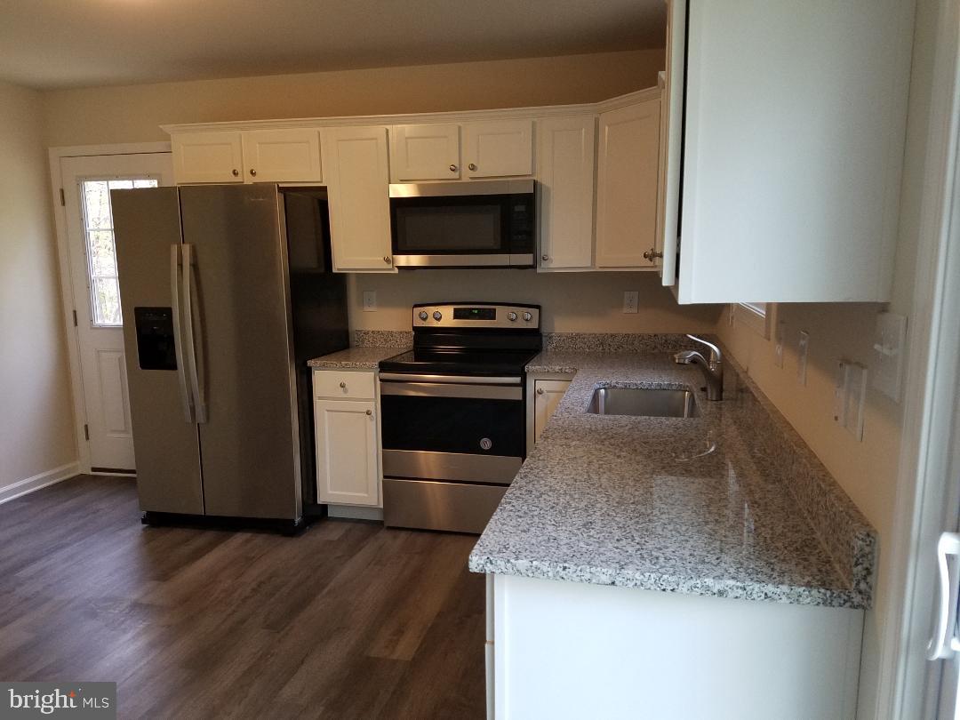 RIVER VIEW PARK - Residential