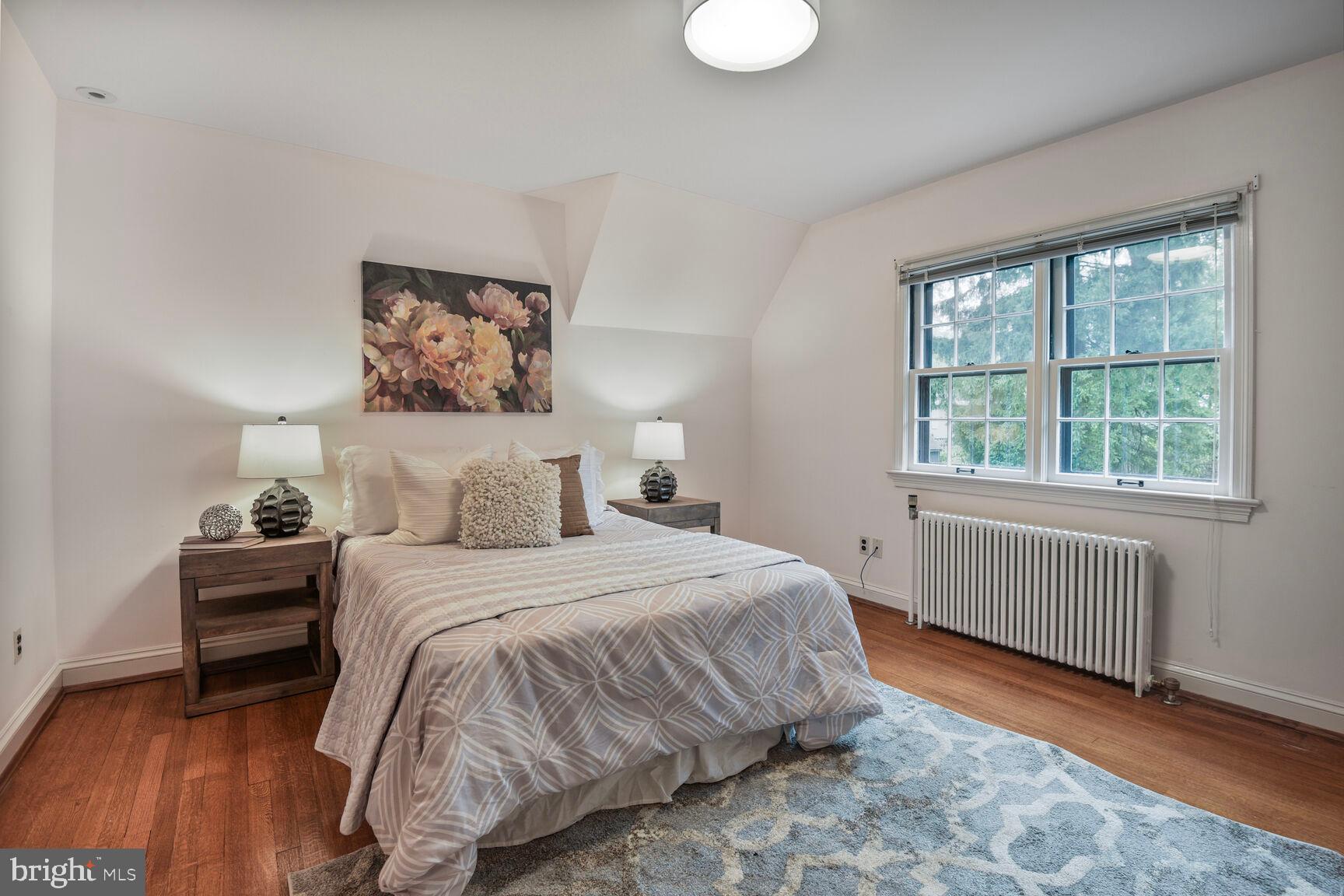 WOODSIDE PARK - Residential