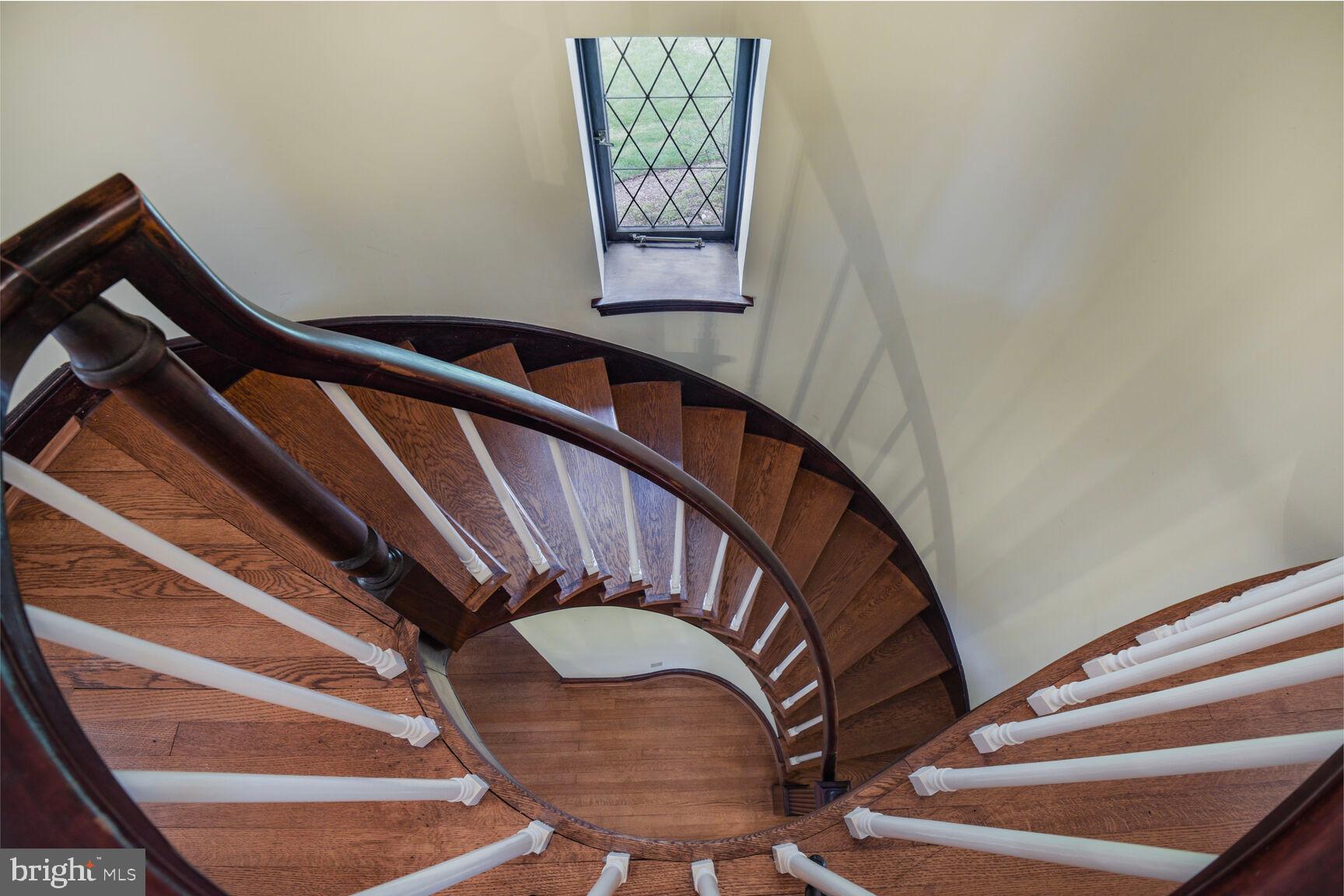 WOODSIDE PARK - Residential