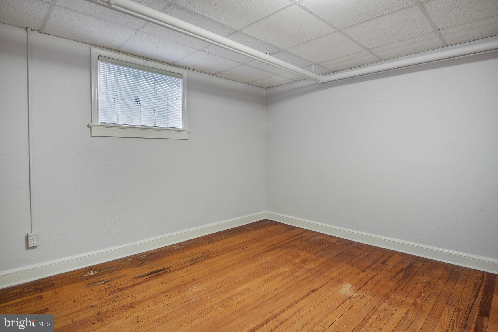 WOODSIDE PARK - Residential