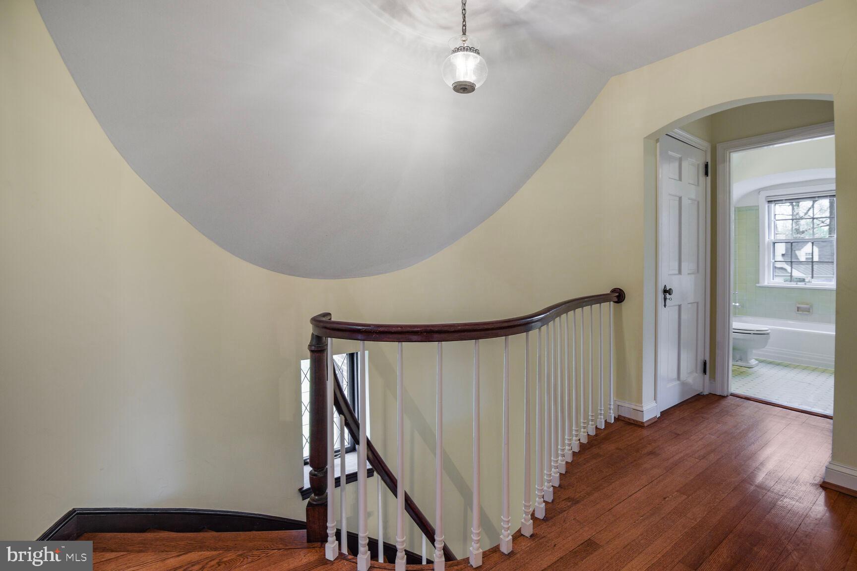 WOODSIDE PARK - Residential