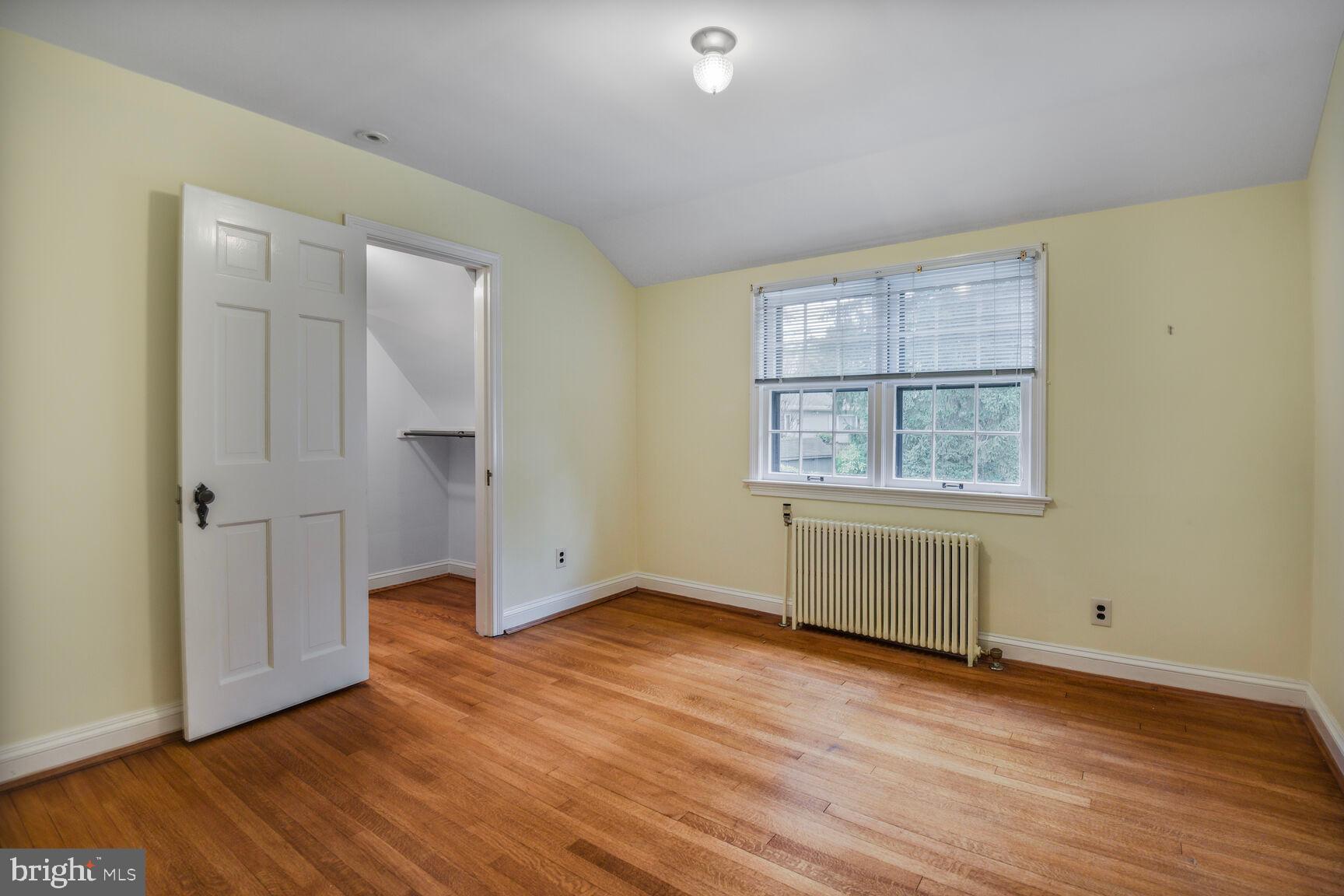 WOODSIDE PARK - Residential