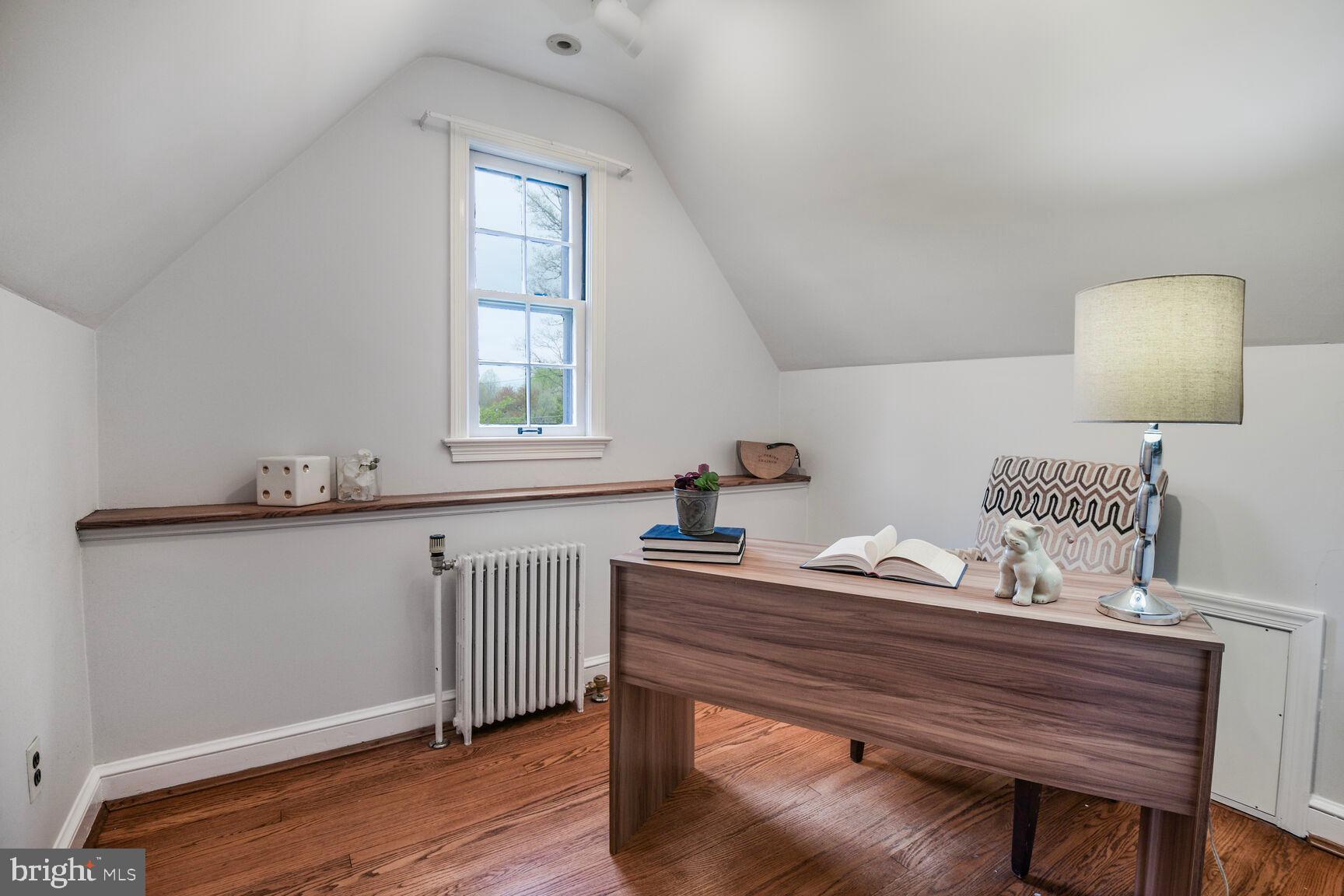 WOODSIDE PARK - Residential