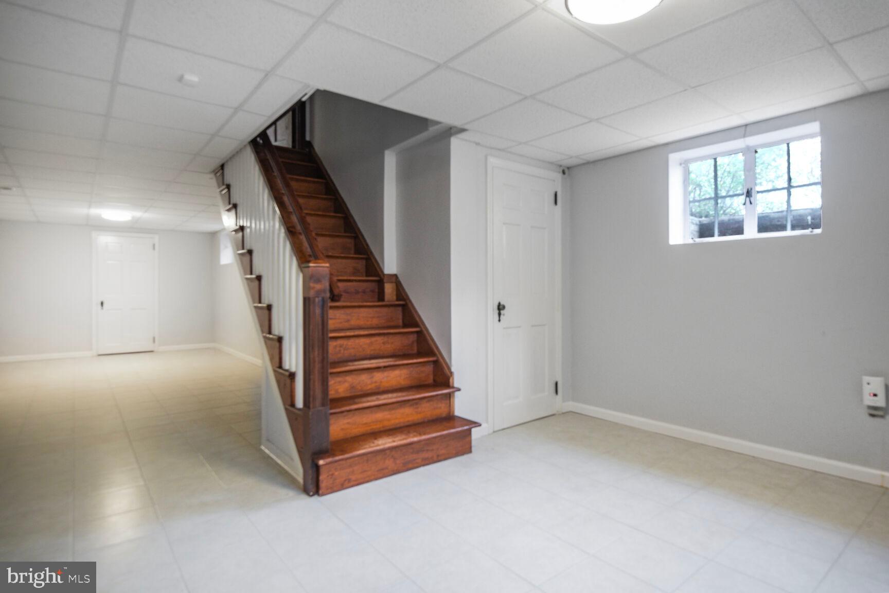 WOODSIDE PARK - Residential