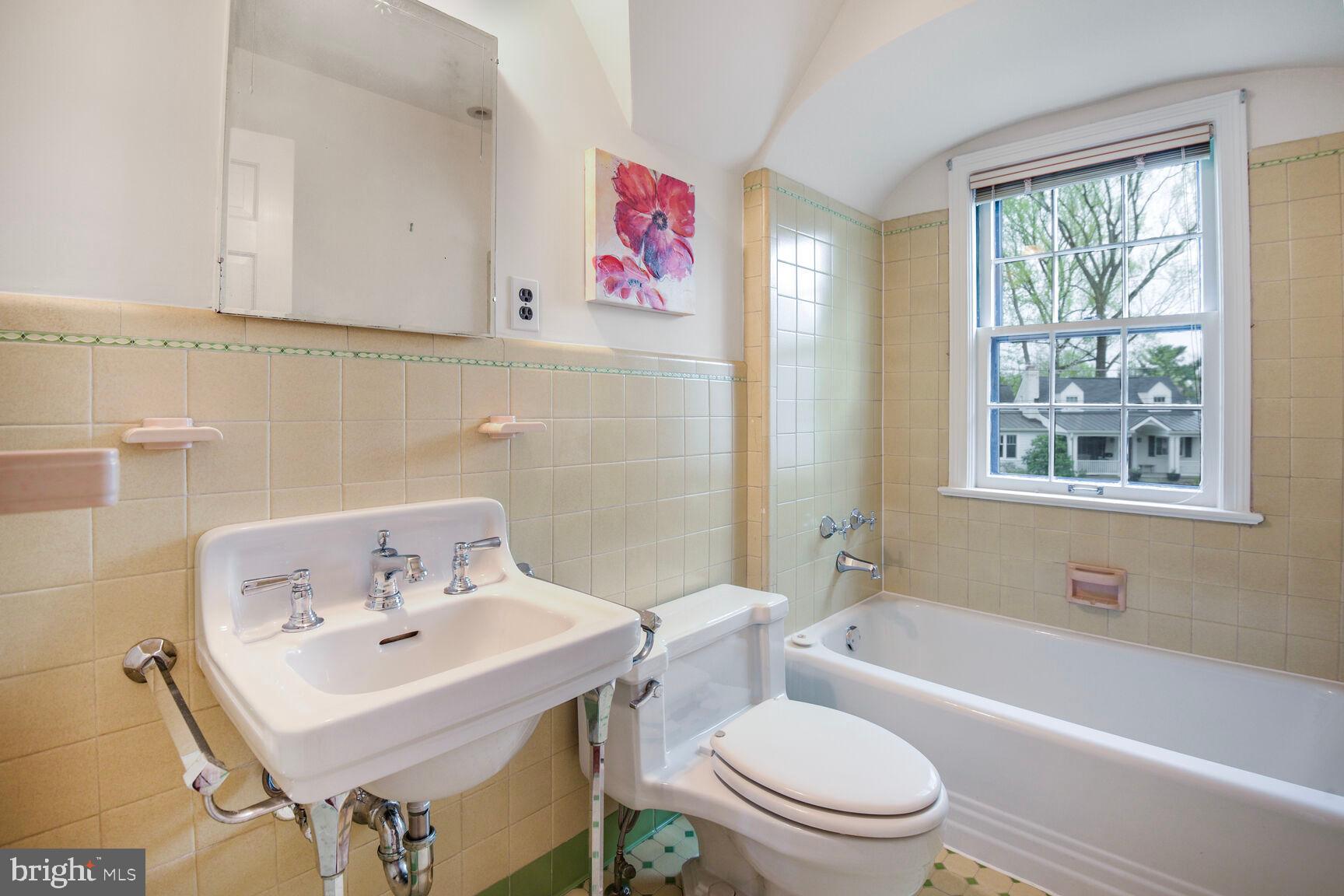 WOODSIDE PARK - Residential