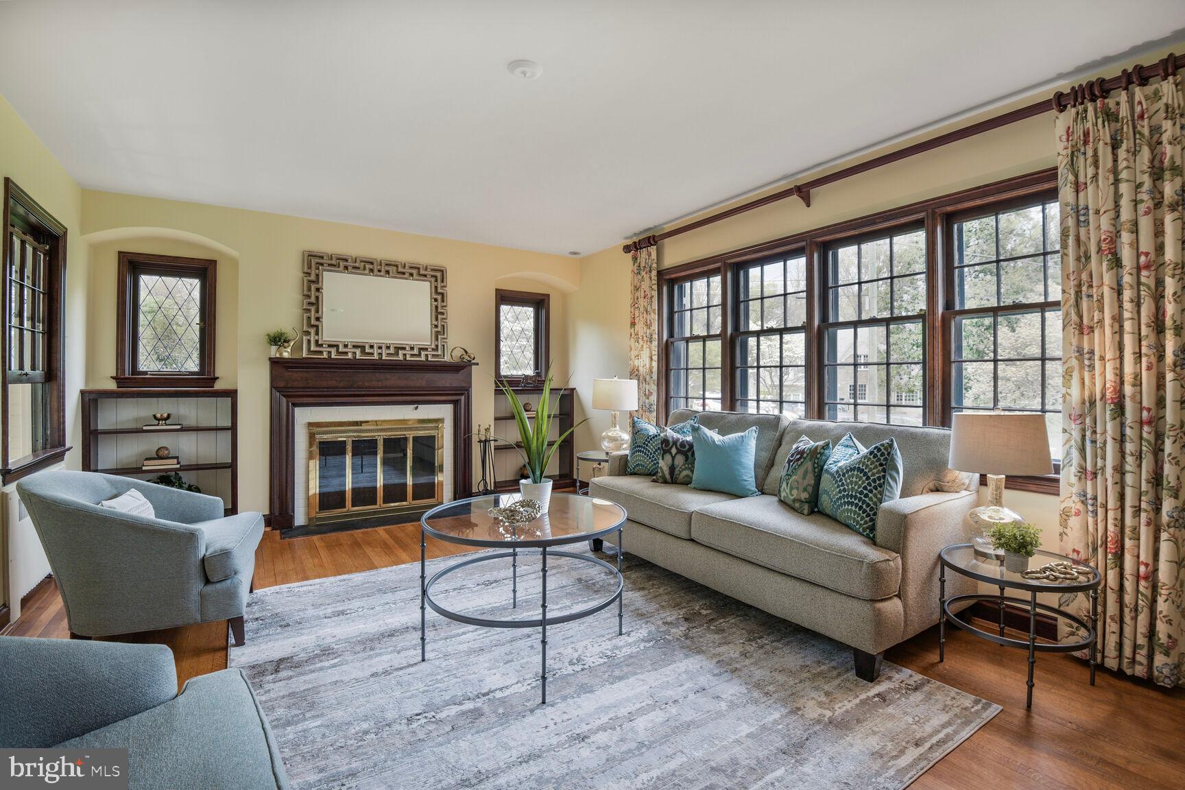 WOODSIDE PARK - Residential