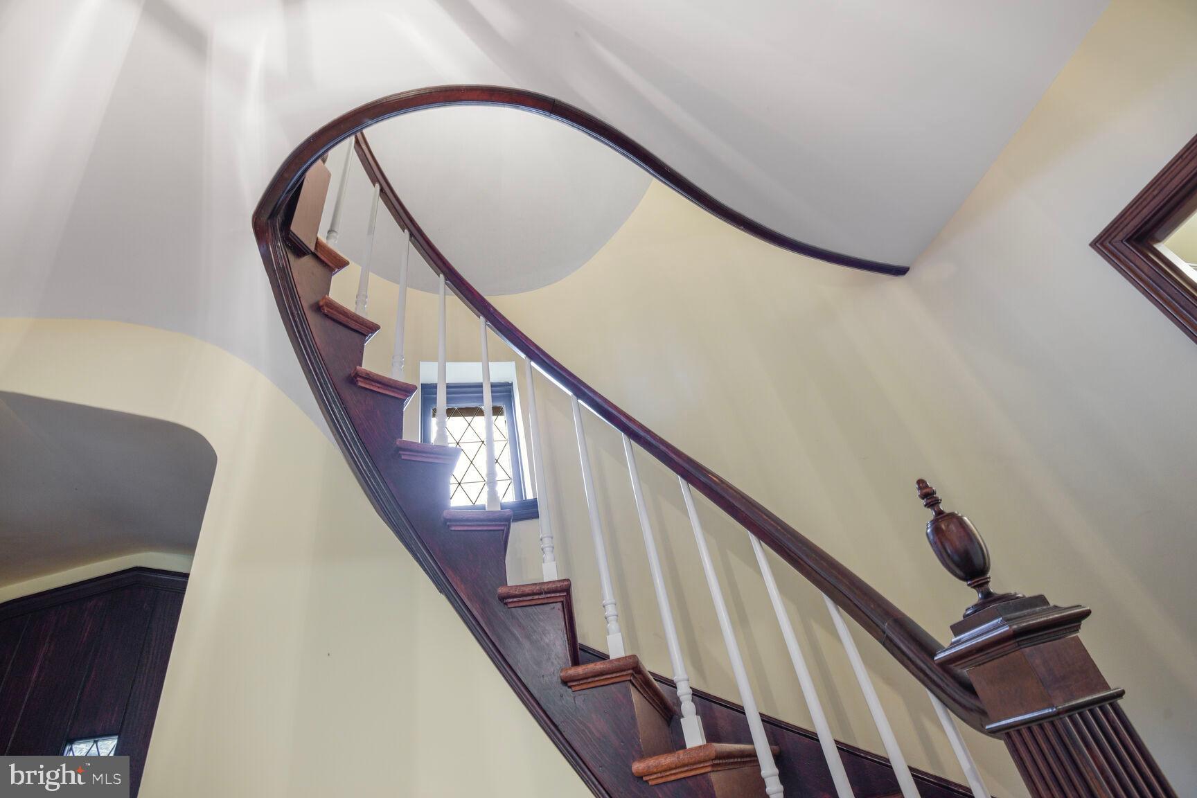 WOODSIDE PARK - Residential