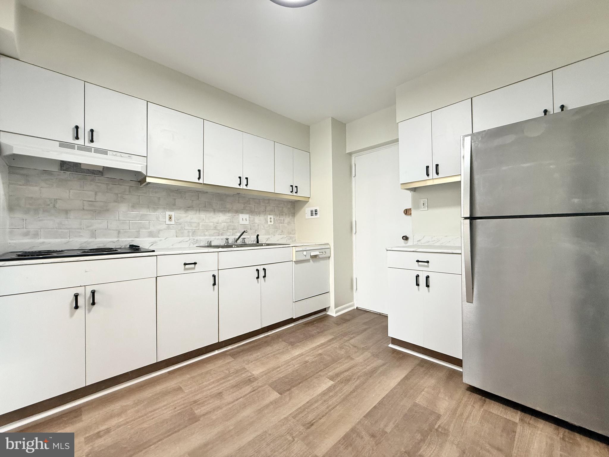 PIKESVILLE - Residential