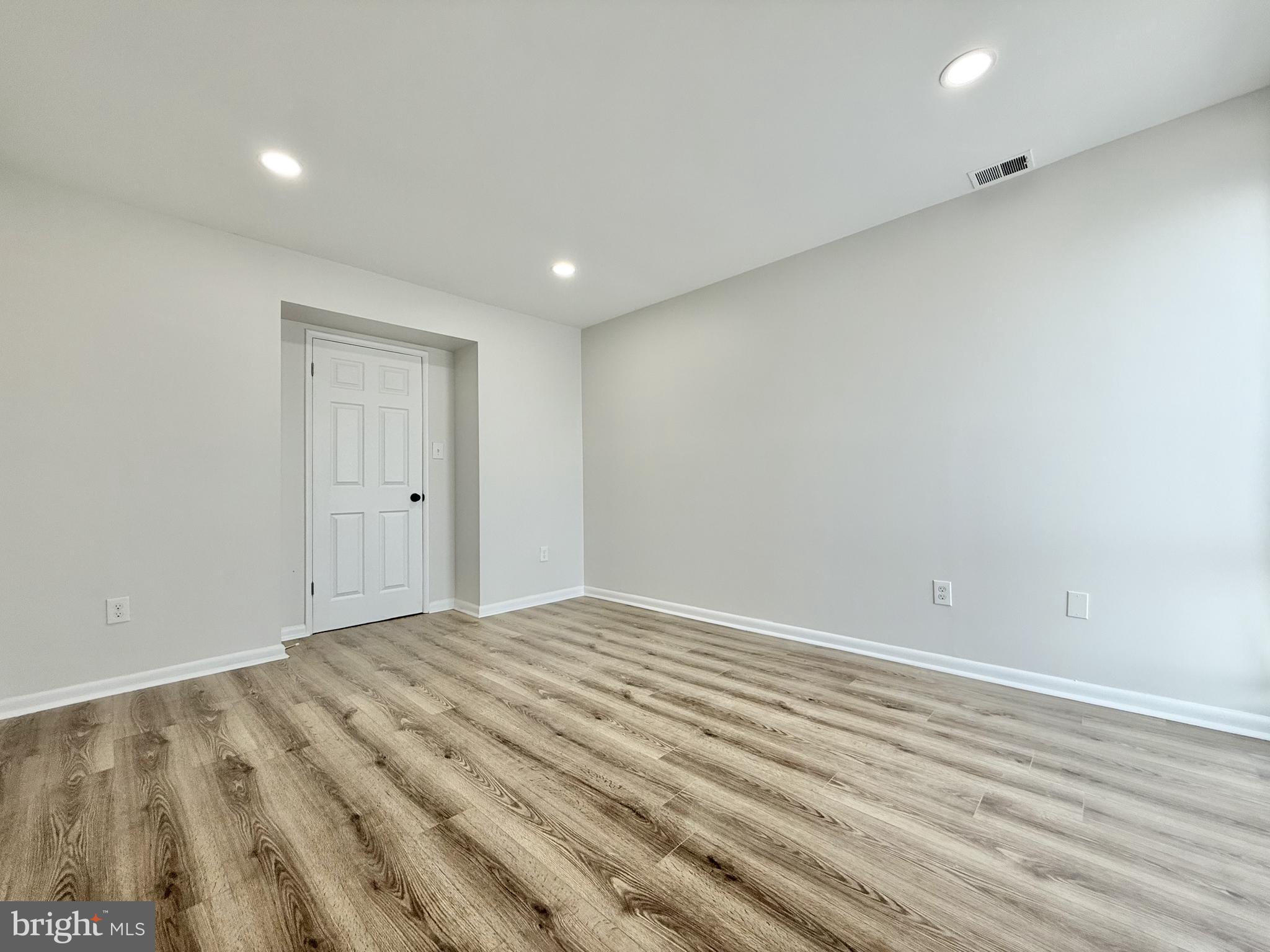 PIKESVILLE - Residential