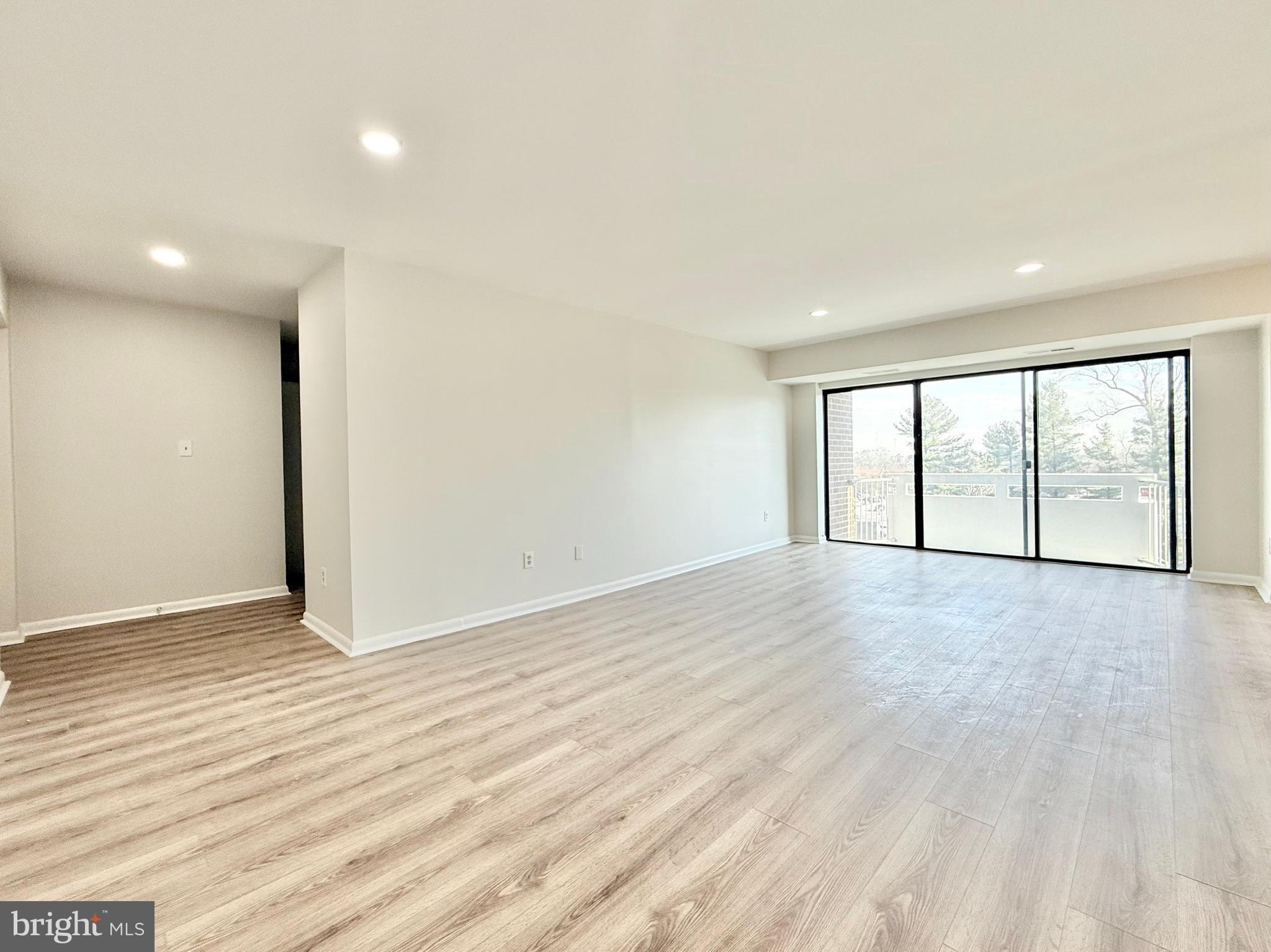 PIKESVILLE - Residential