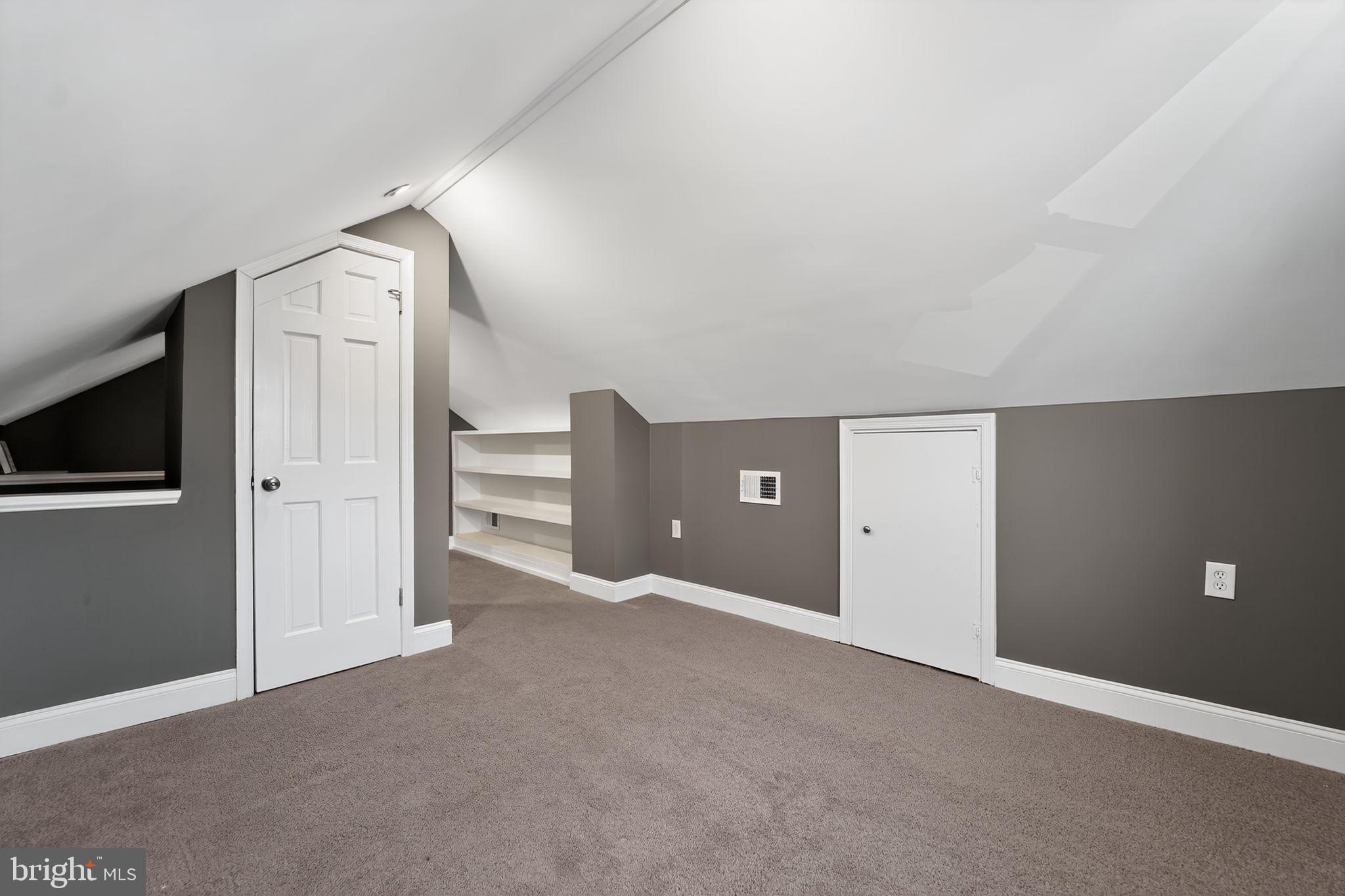 PARKVILLE - Residential