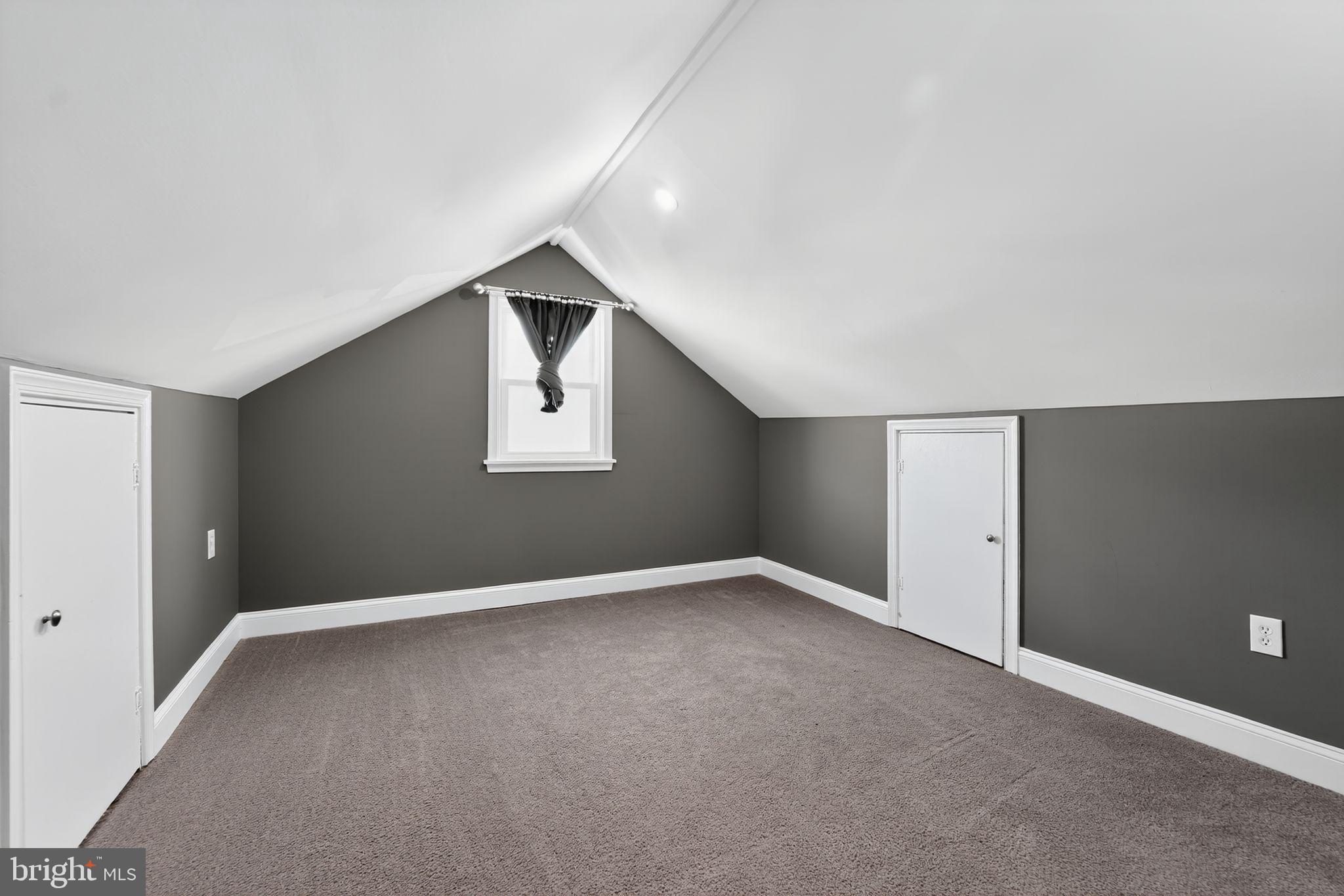 PARKVILLE - Residential