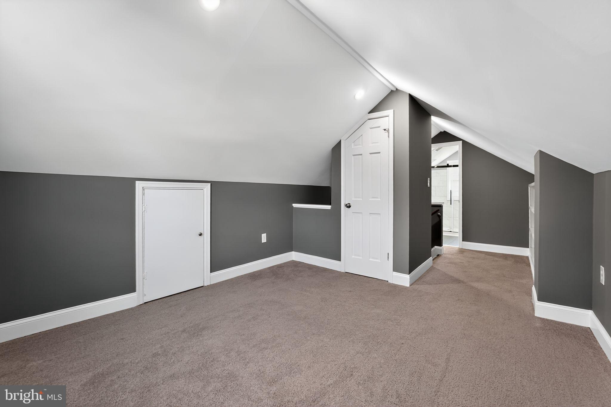 PARKVILLE - Residential