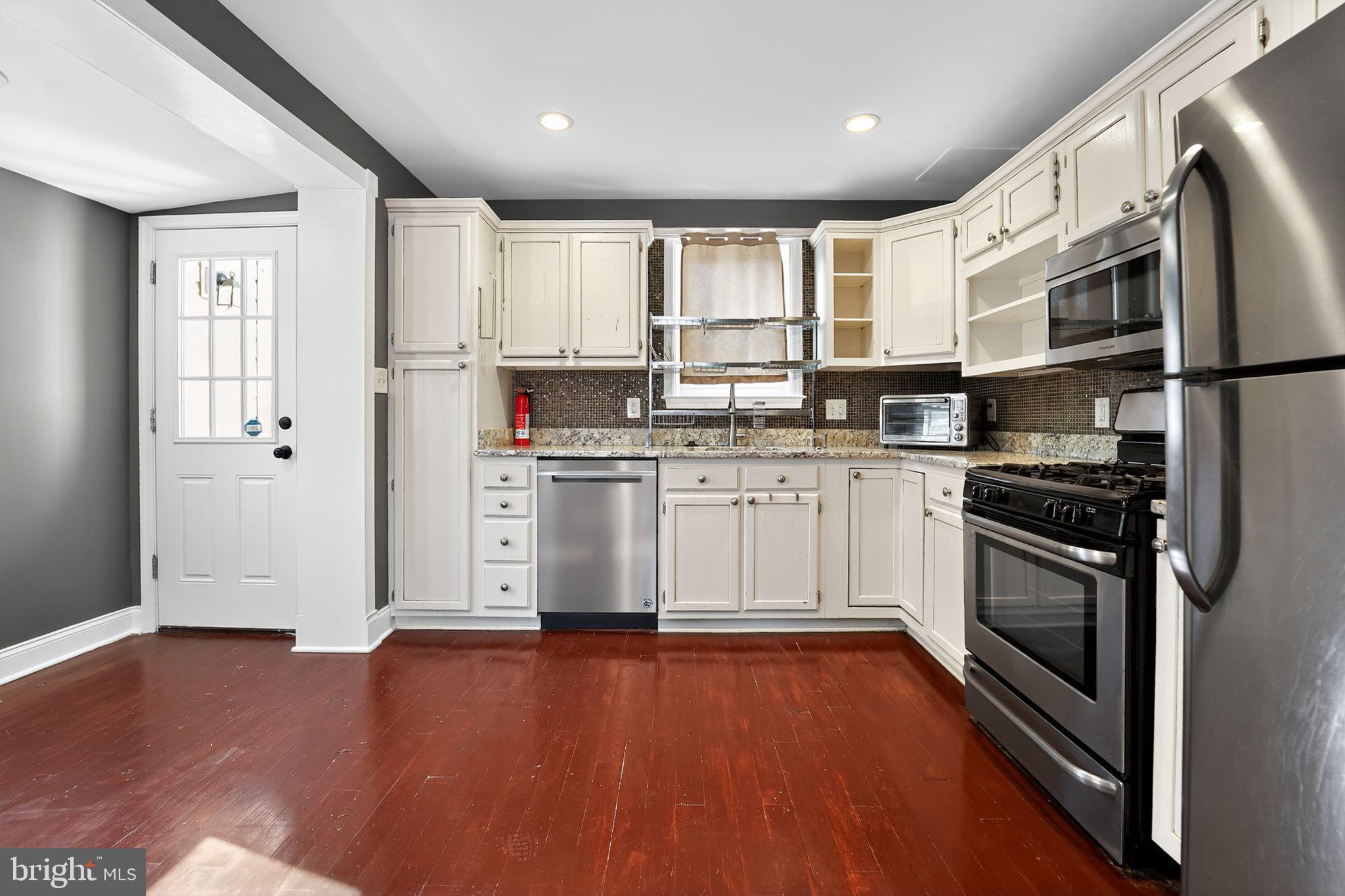 PARKVILLE - Residential