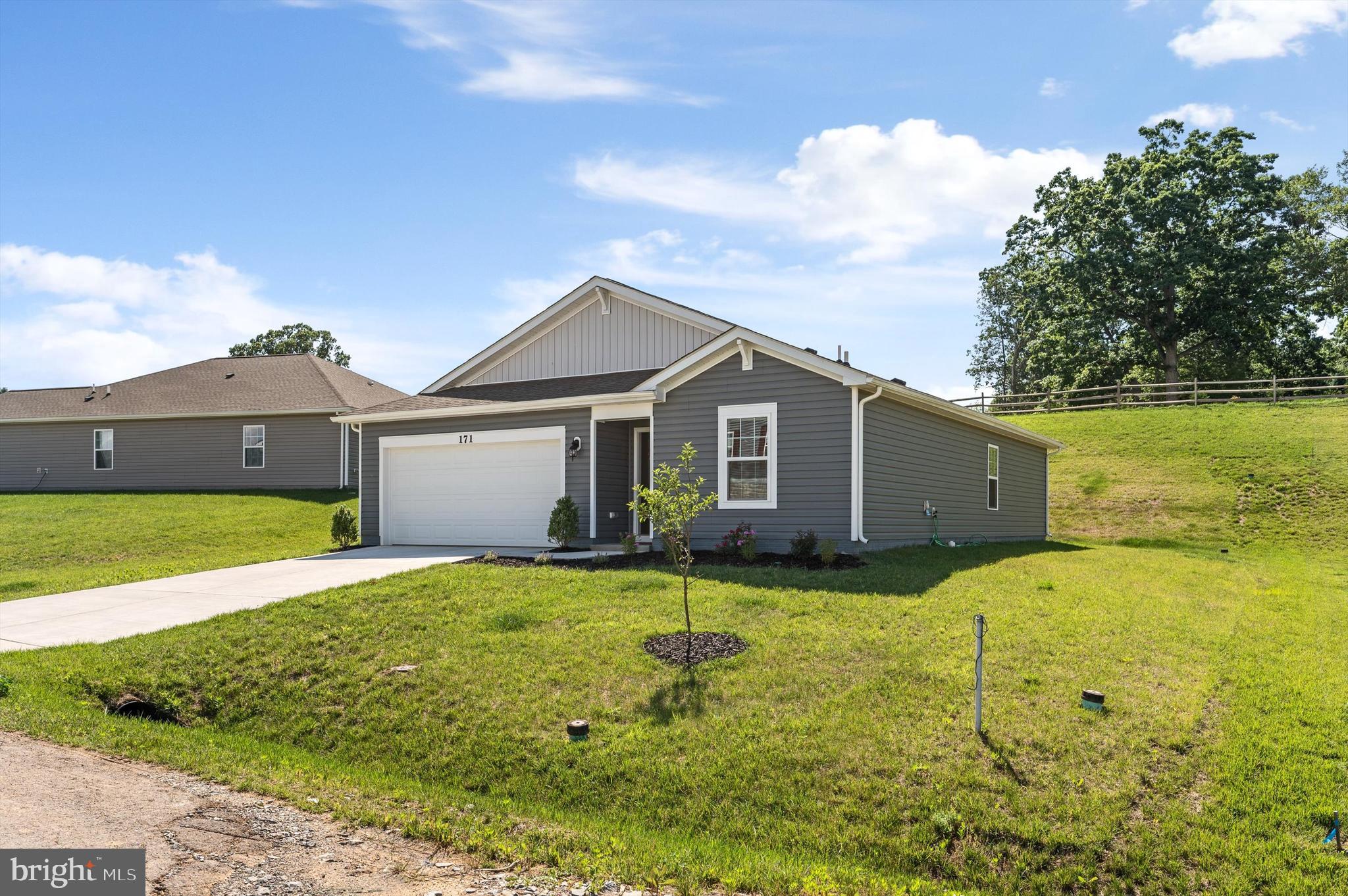 MAGNOLIA SPRINGS - Residential Lease