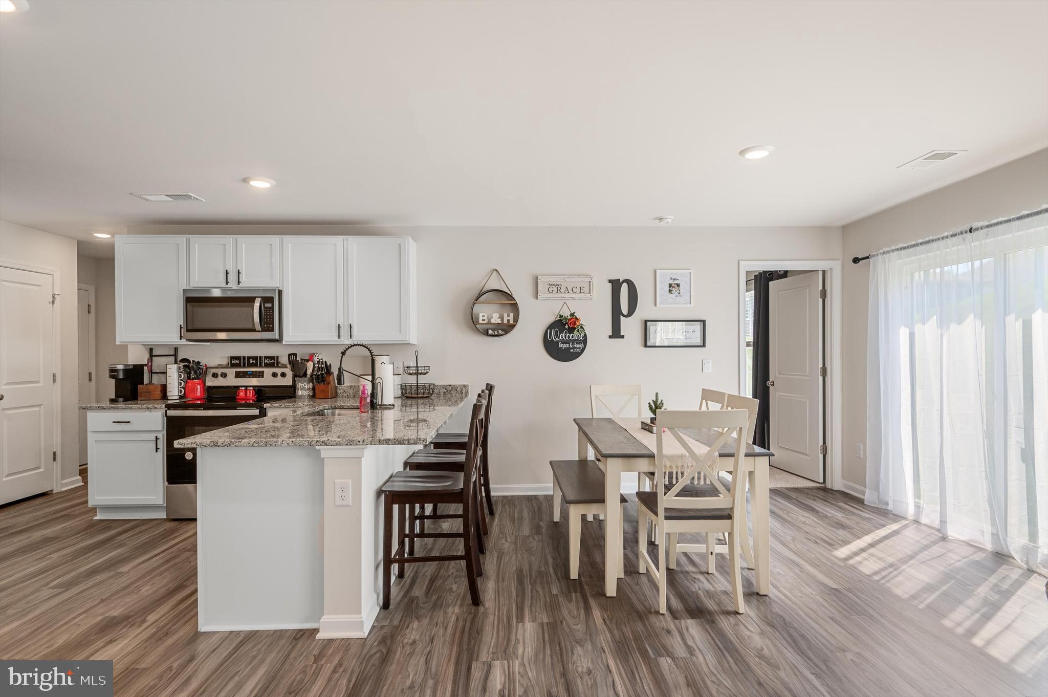 MAGNOLIA SPRINGS - Residential Lease