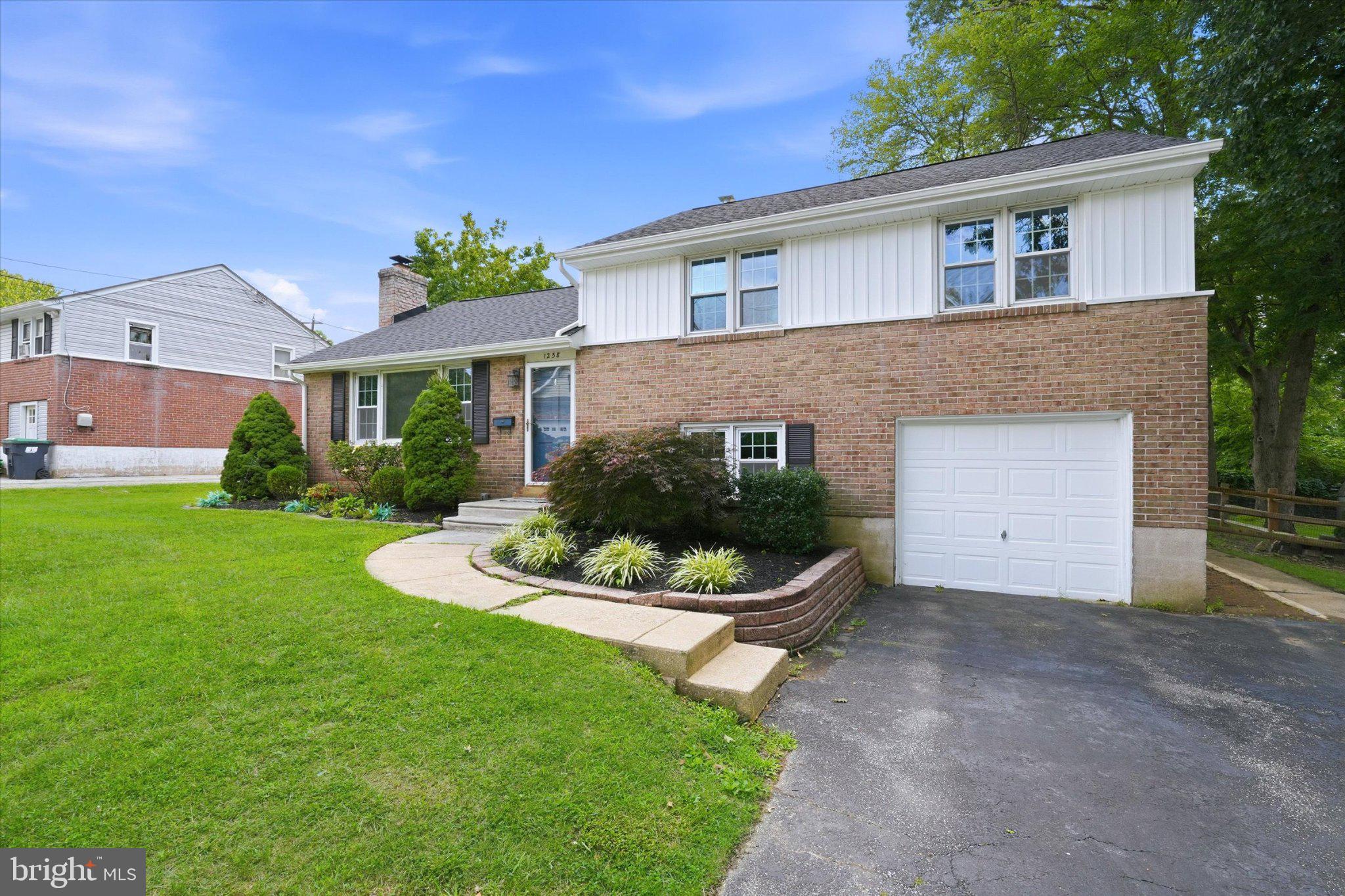 1258 FAUN ROAD