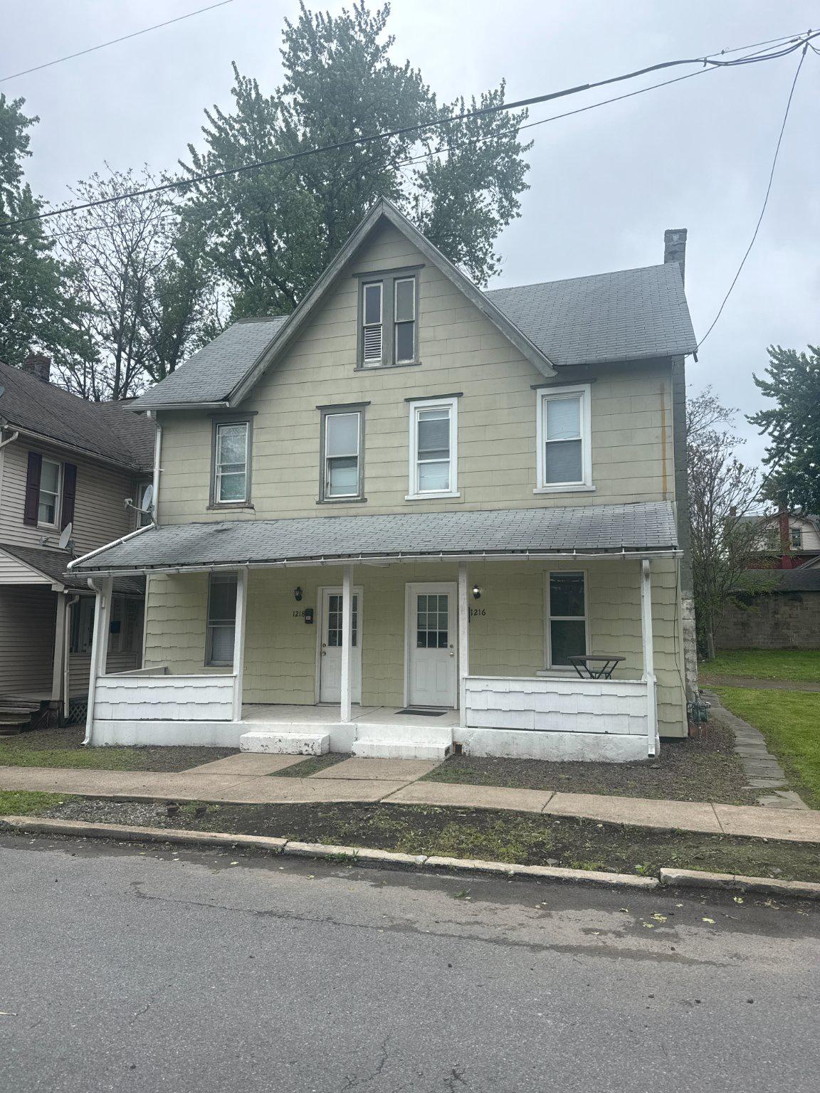 1216-1218 VINE AVENUE