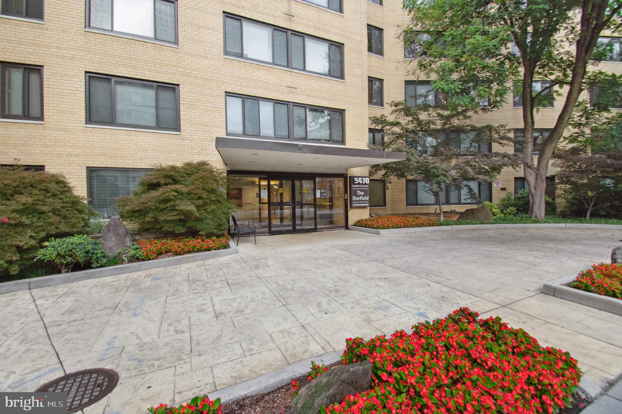 5410 CONNECTICUT AVENUE NW 206