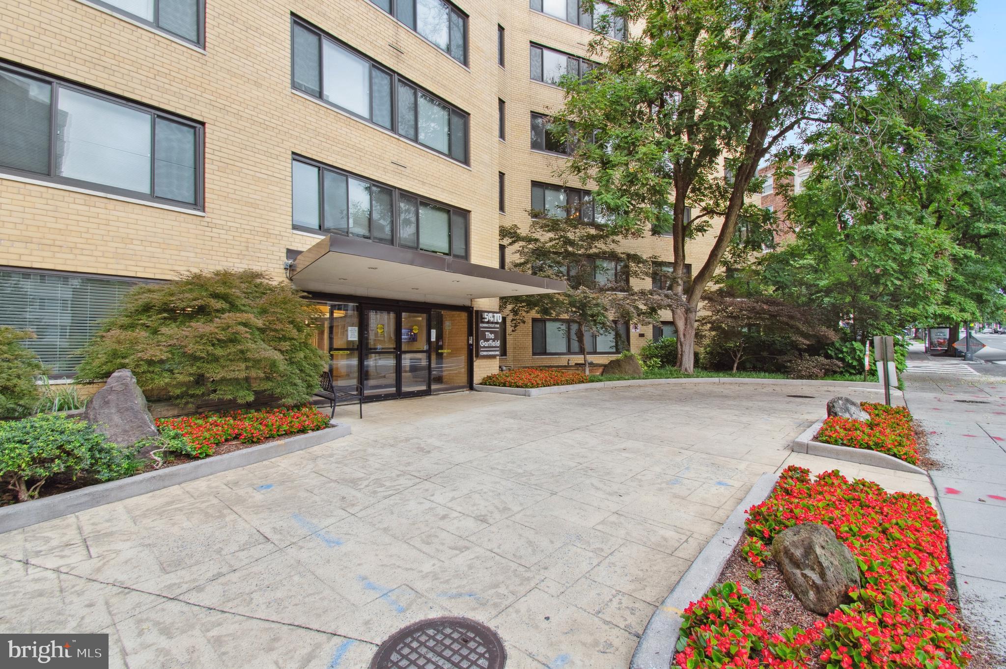 5410 CONNECTICUT AVENUE NW 206