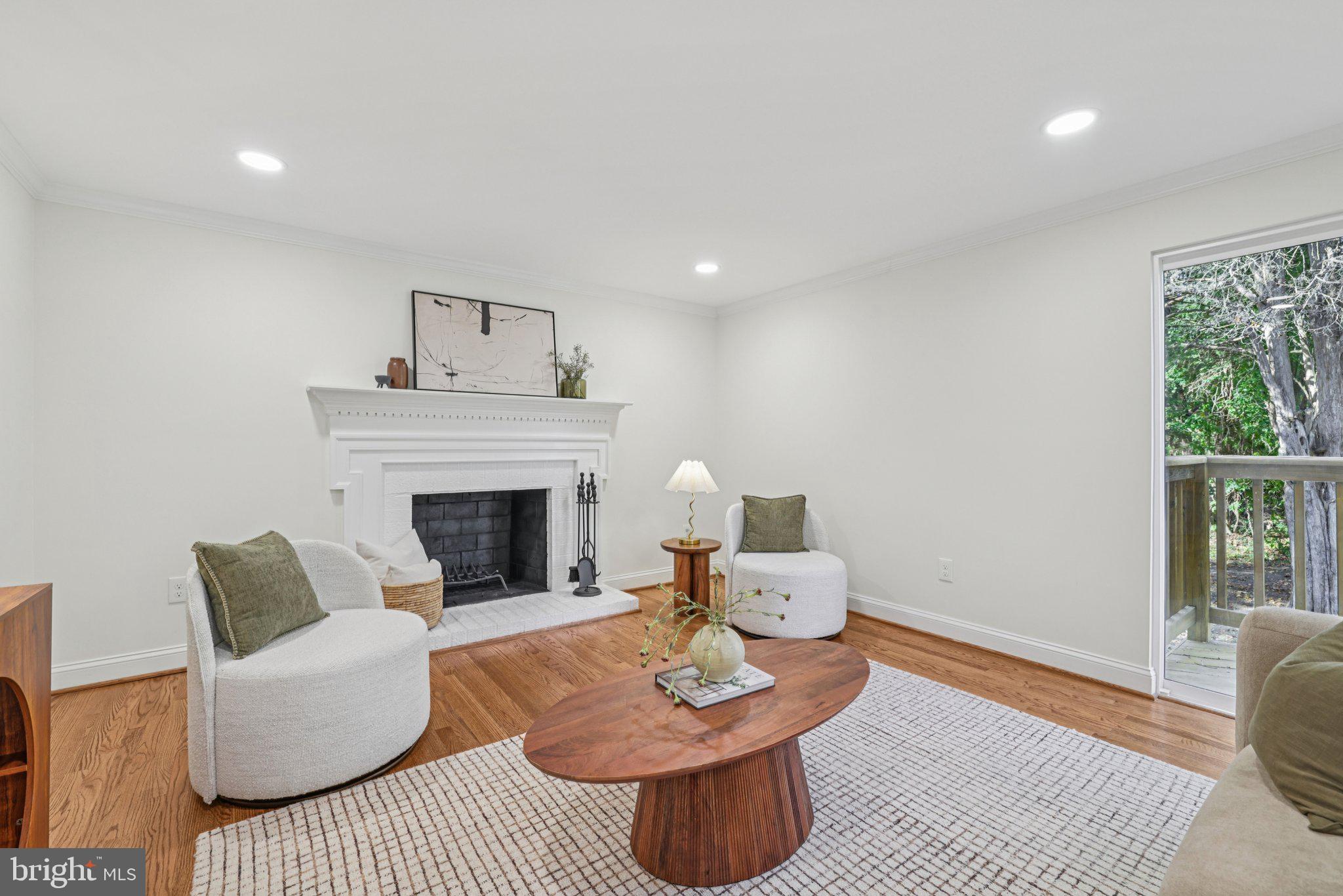 KINGS CONTRIVANCE - Residential