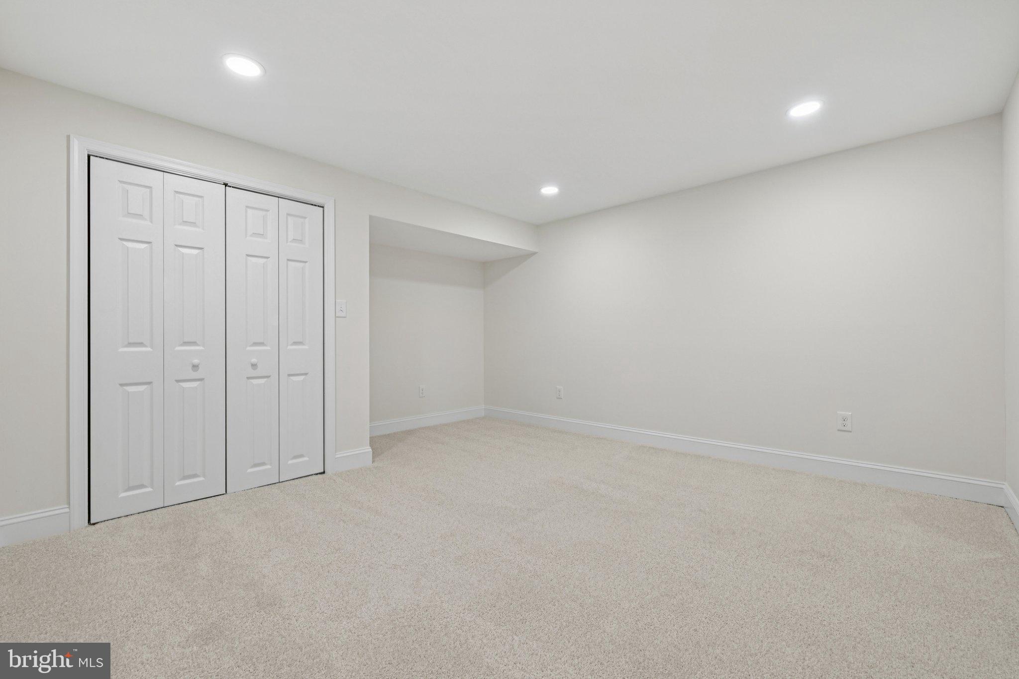 KINGS CONTRIVANCE - Residential