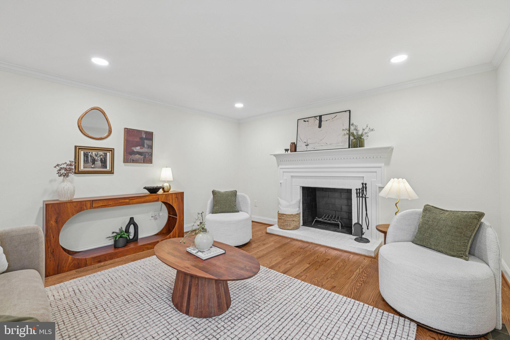 KINGS CONTRIVANCE - Residential