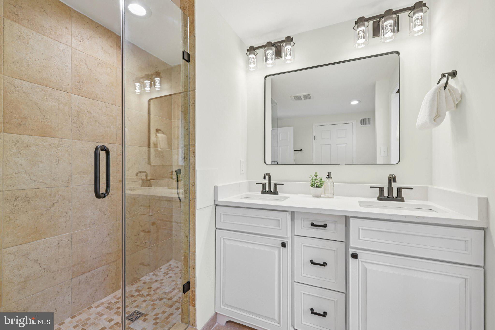 KINGS CONTRIVANCE - Residential