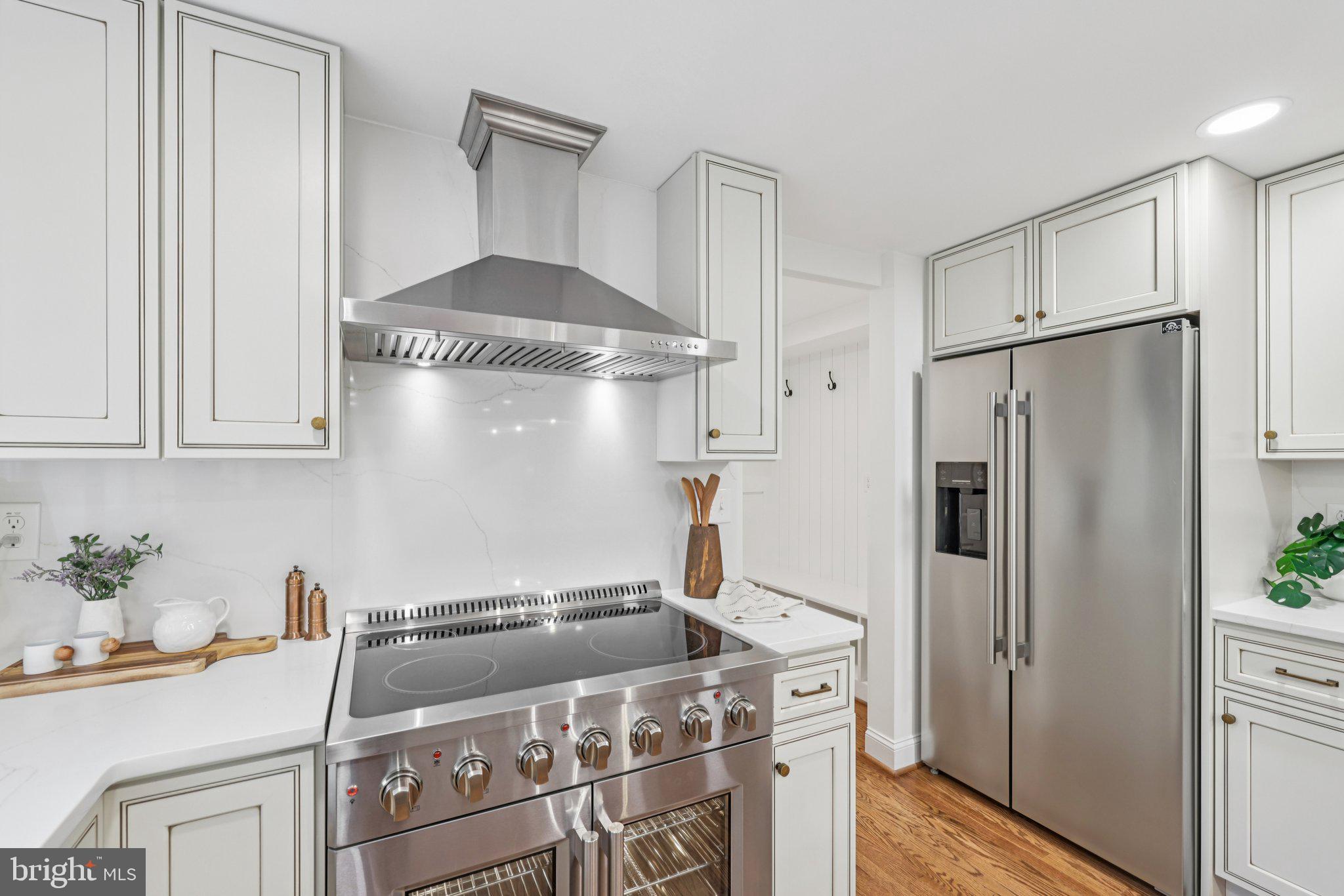 KINGS CONTRIVANCE - Residential