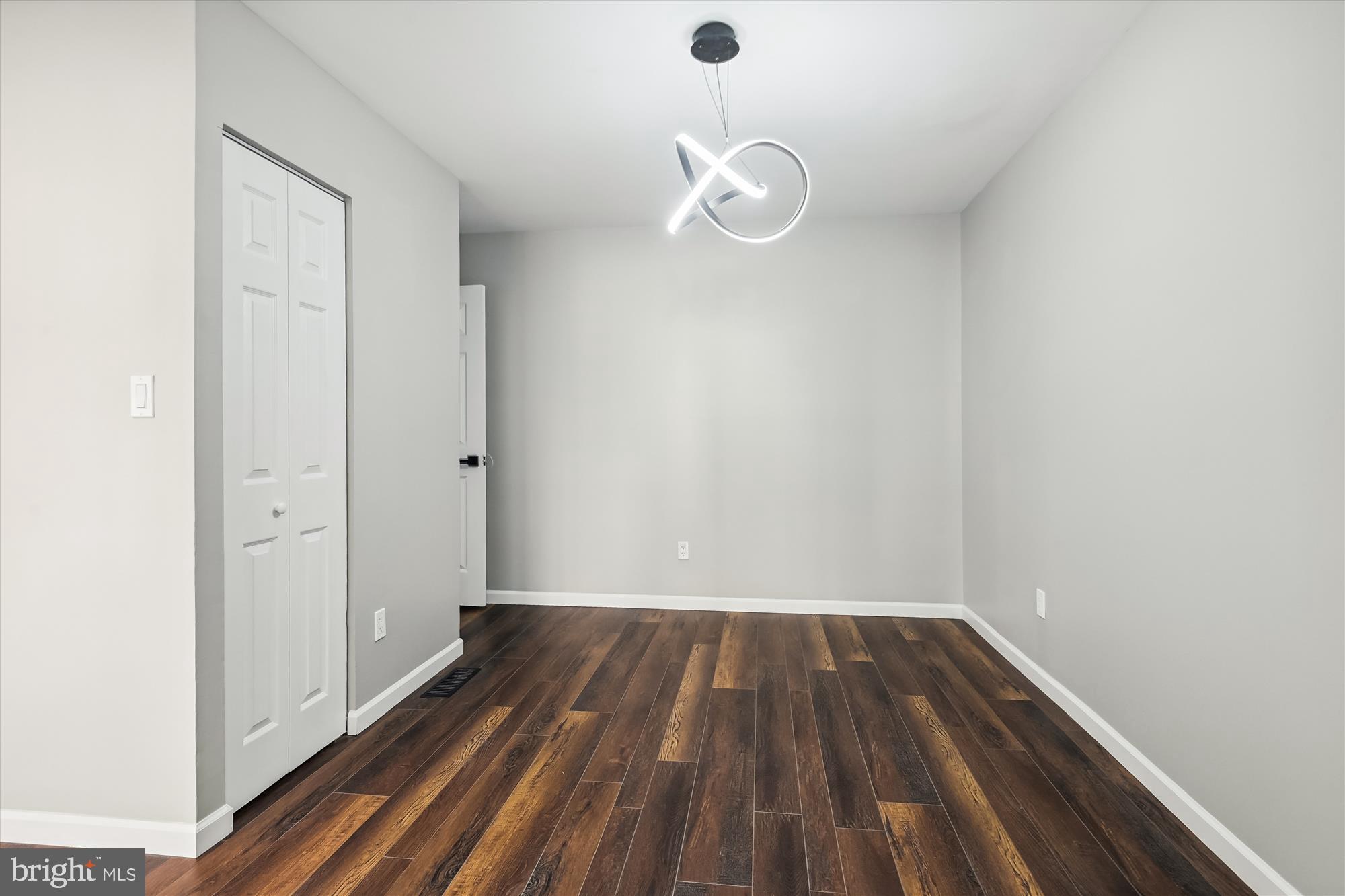 CLUBSIDE - Residential