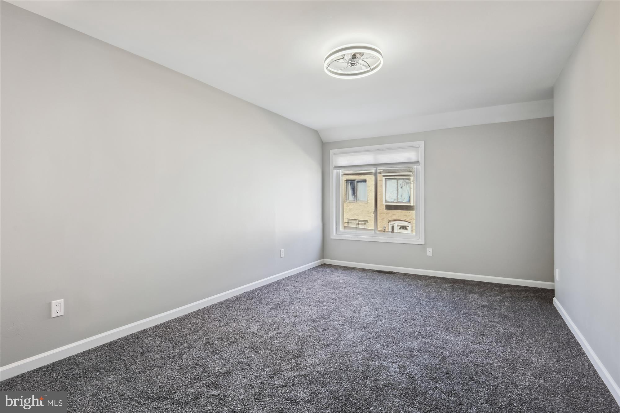 CLUBSIDE - Residential