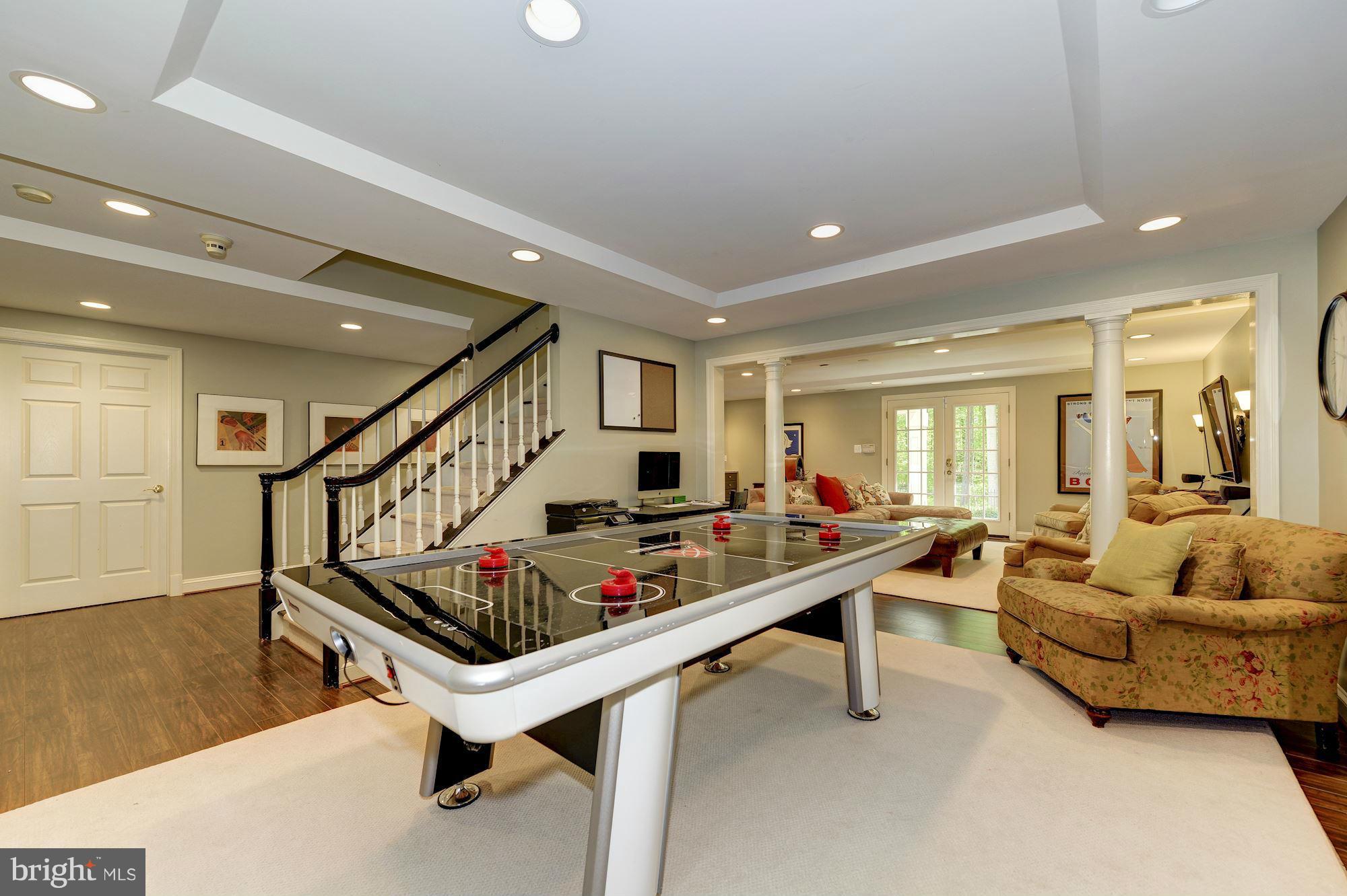 TIMBERLAKE ESTATES SOUTH - Residential